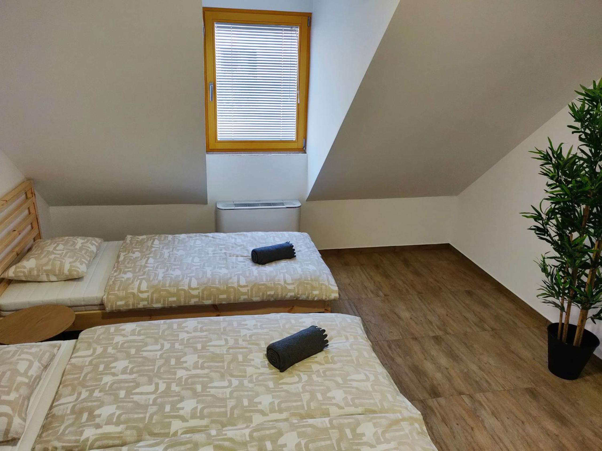 Deluxe Room - Photo 3