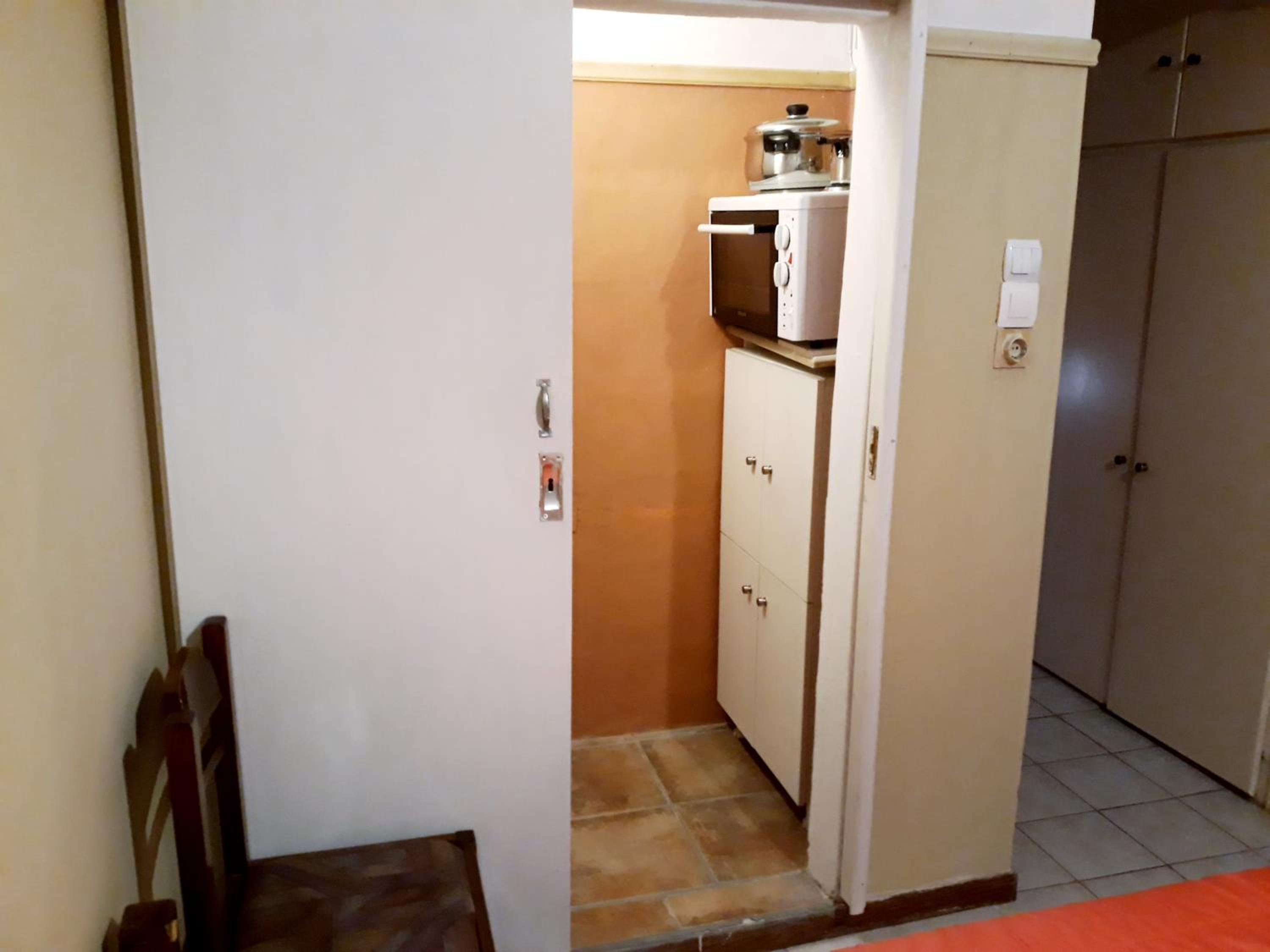 Large Single Room photo 3