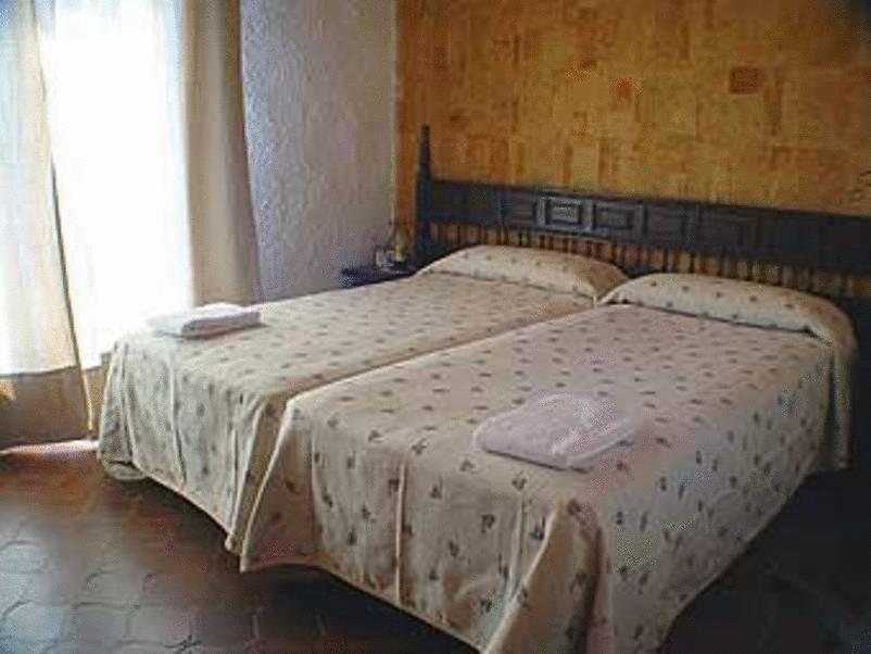 Double or Twin Room - Photo 1