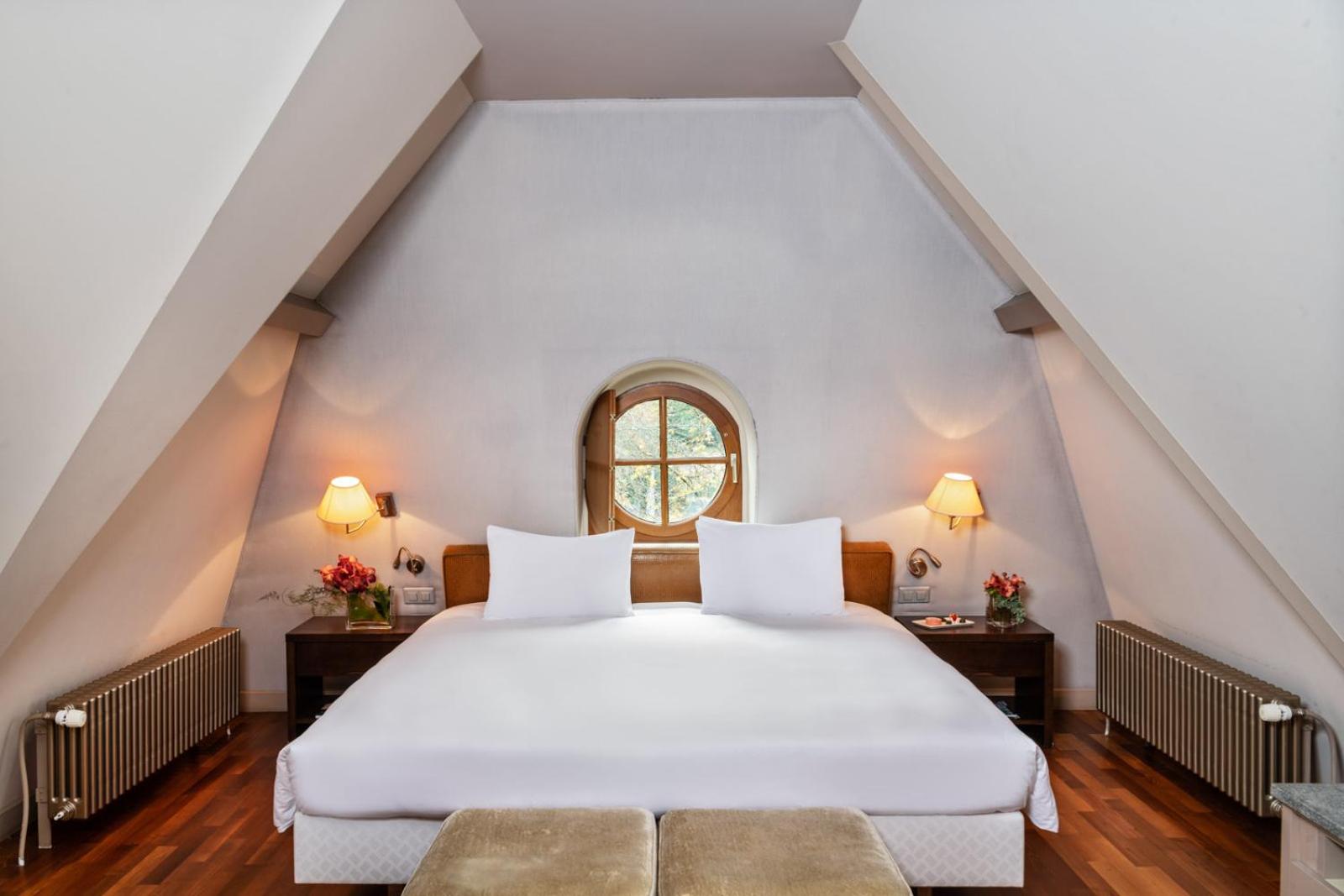 Suite with Lake View - Photo 3