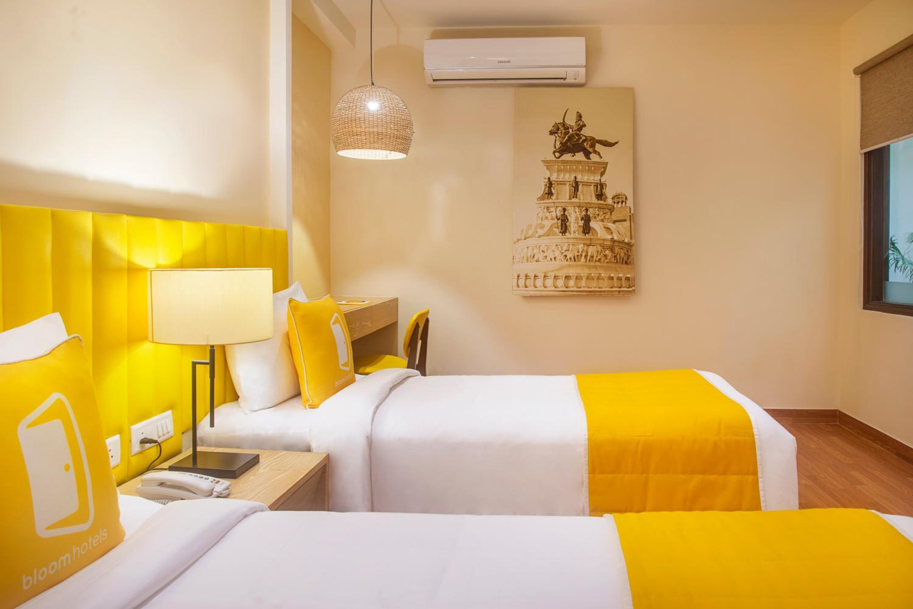 Standard Twin Room - Photo 5