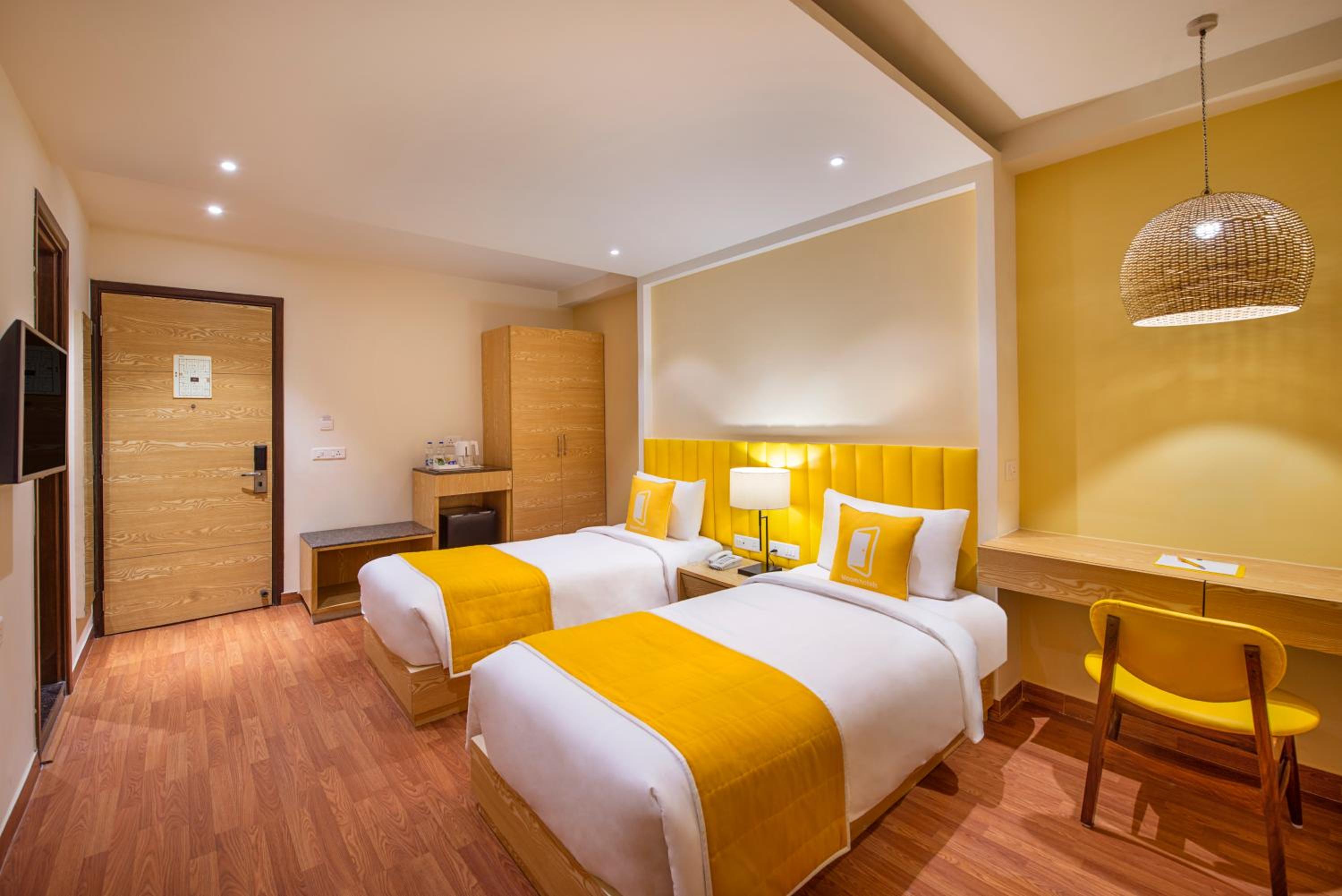 Standard Twin Room - Photo 6
