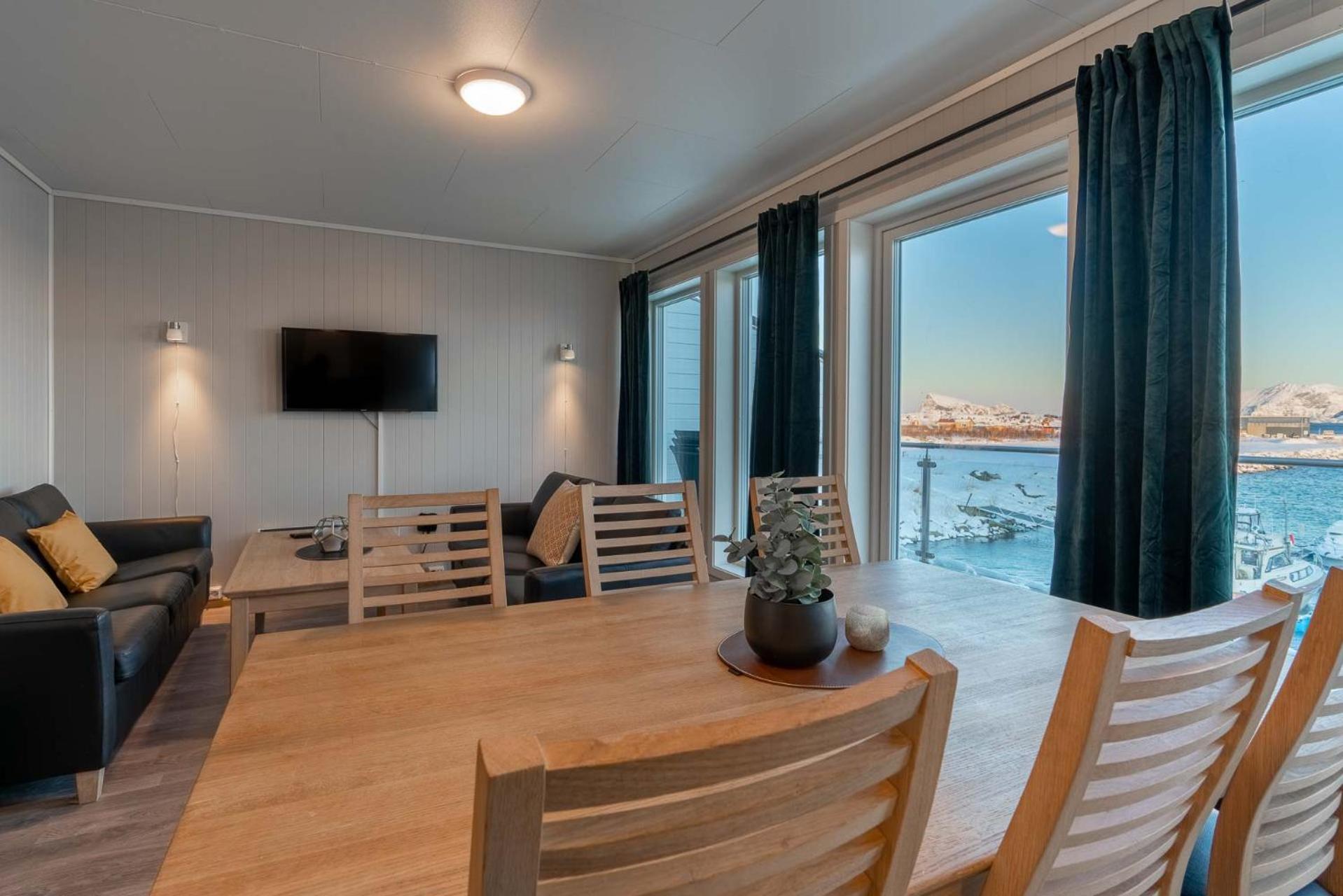 Harbor Apartment Big