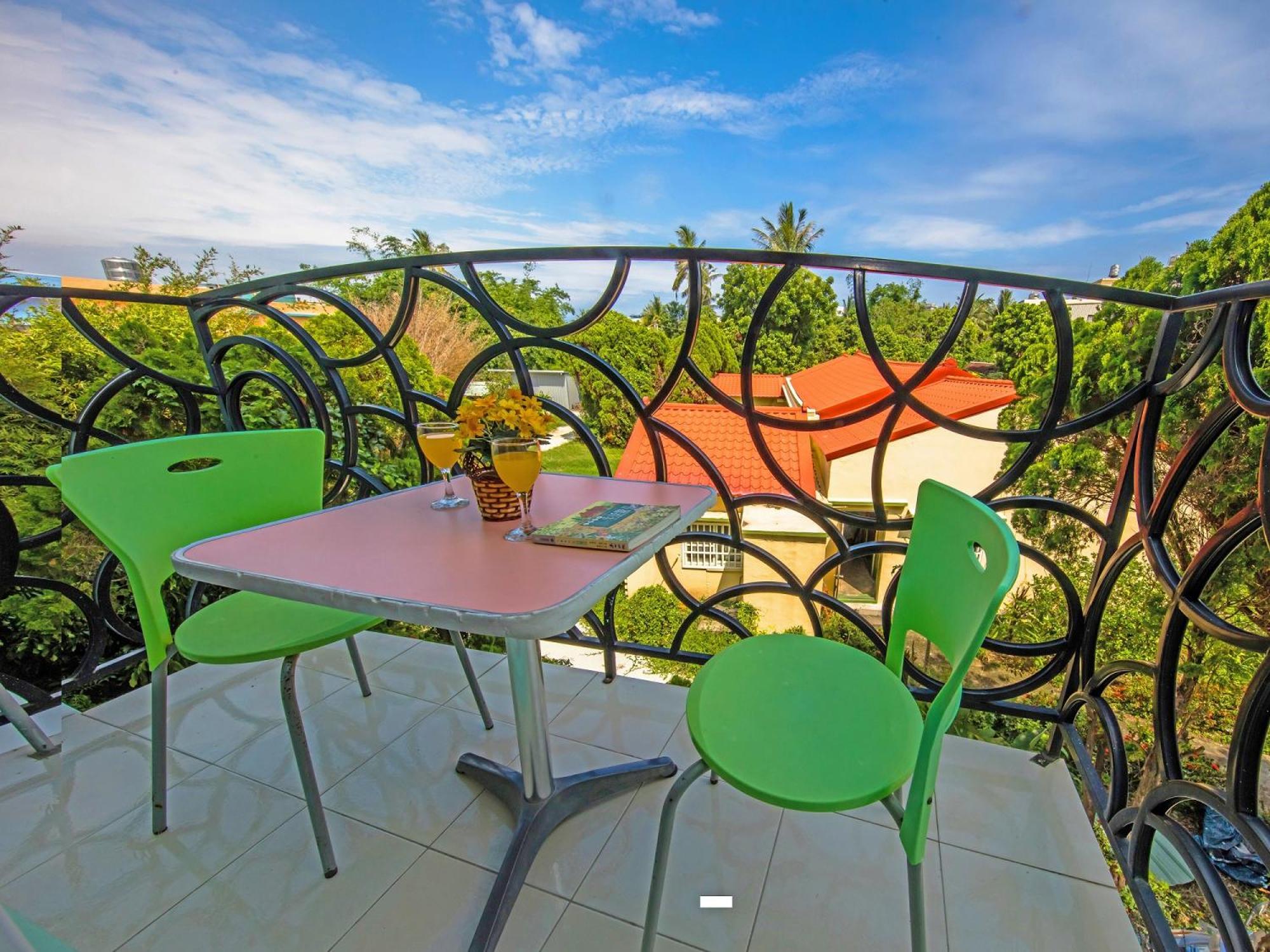 Family Suite with Balcony photo 2