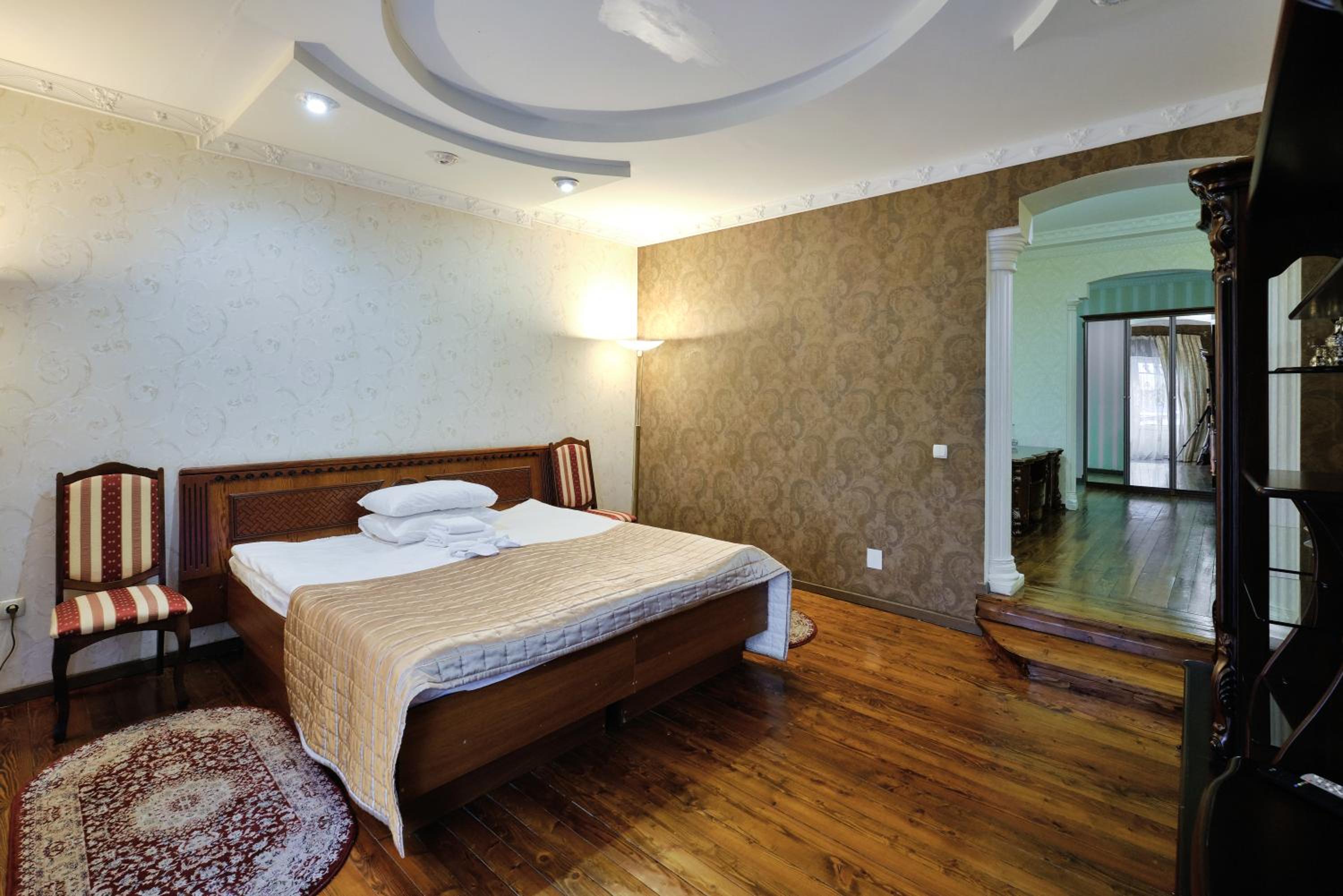 Standard Suite