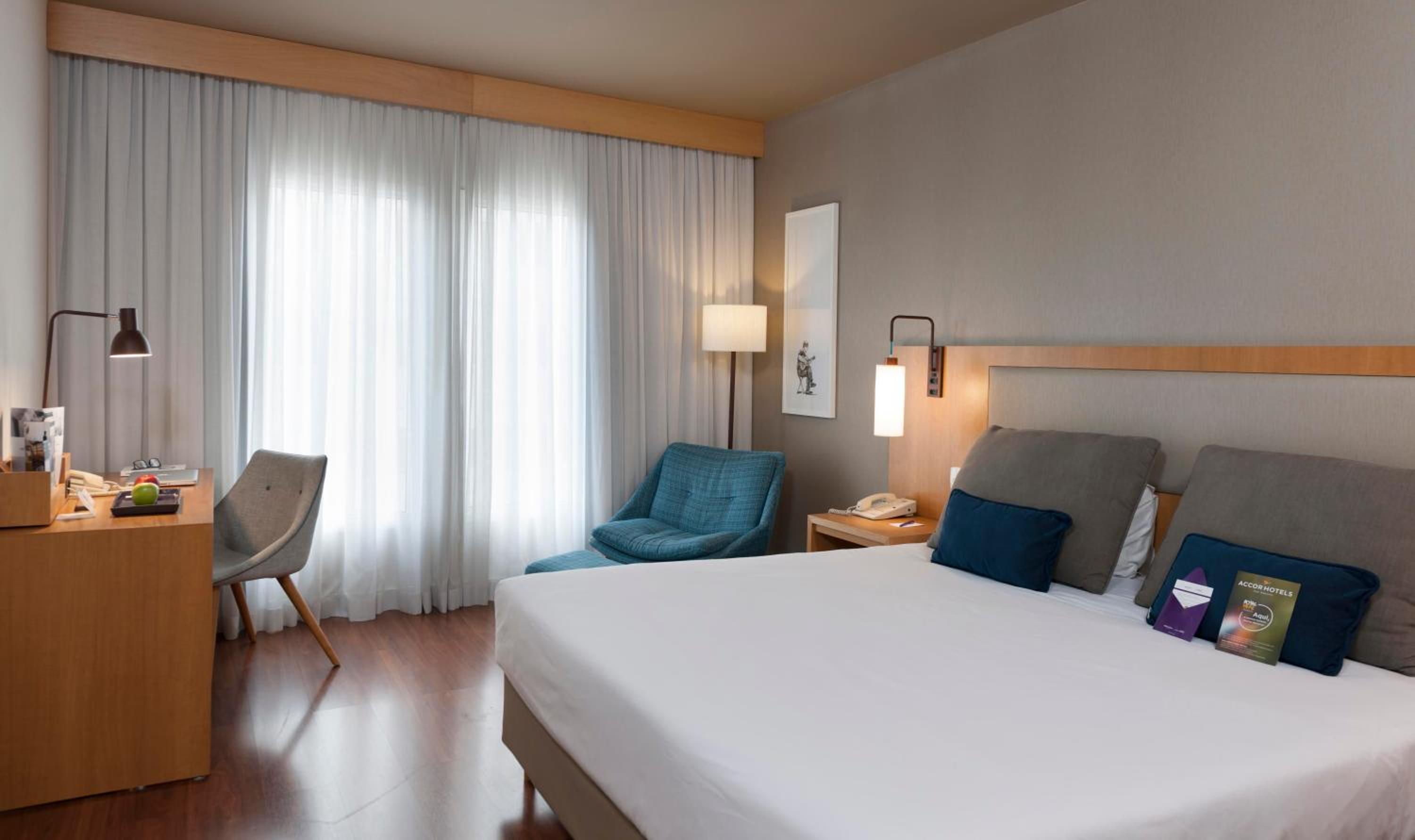 Standard Double - 1 Double Bed - Photo 1