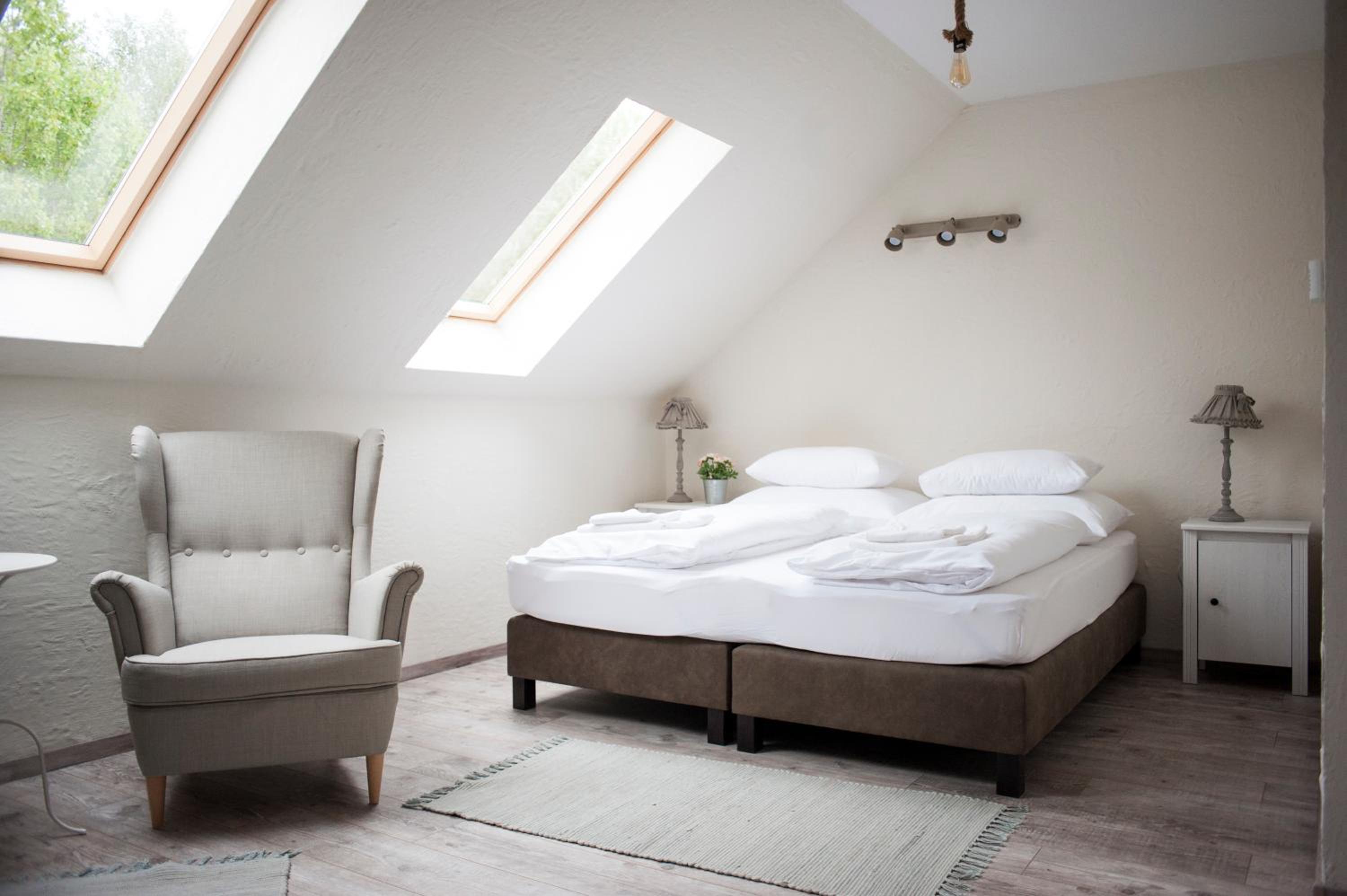 Standard Double or Twin Room photo 3