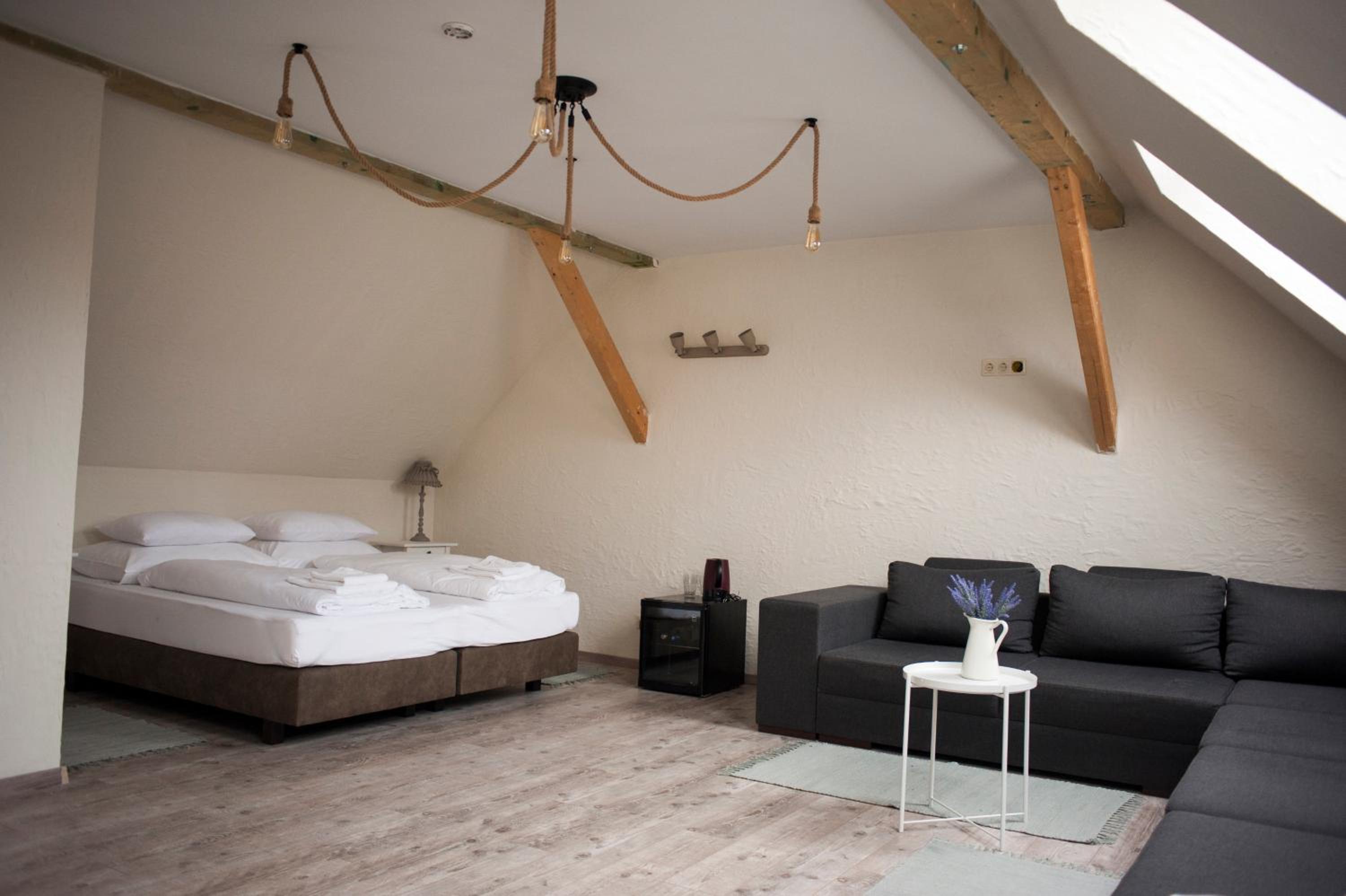 Standard Family Room photo 1