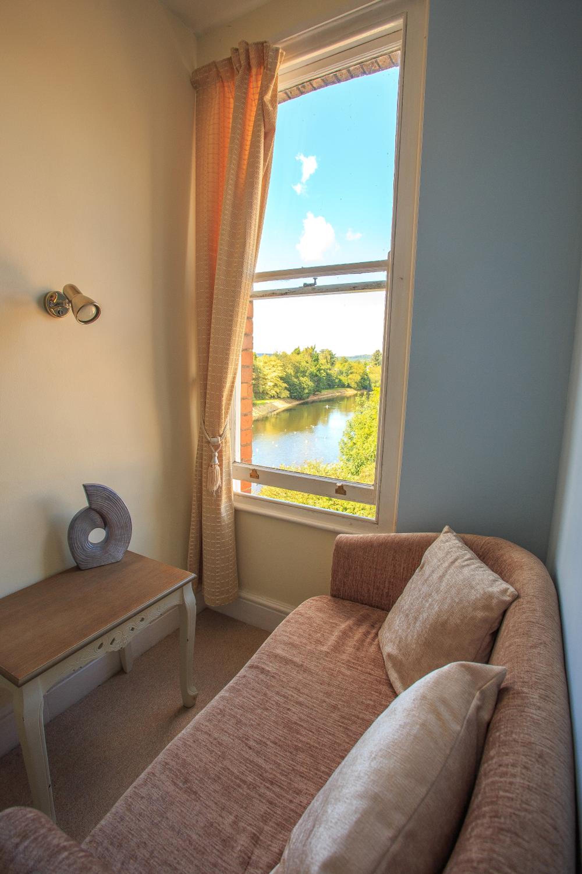 Double Room with Private Bathroom photo 3