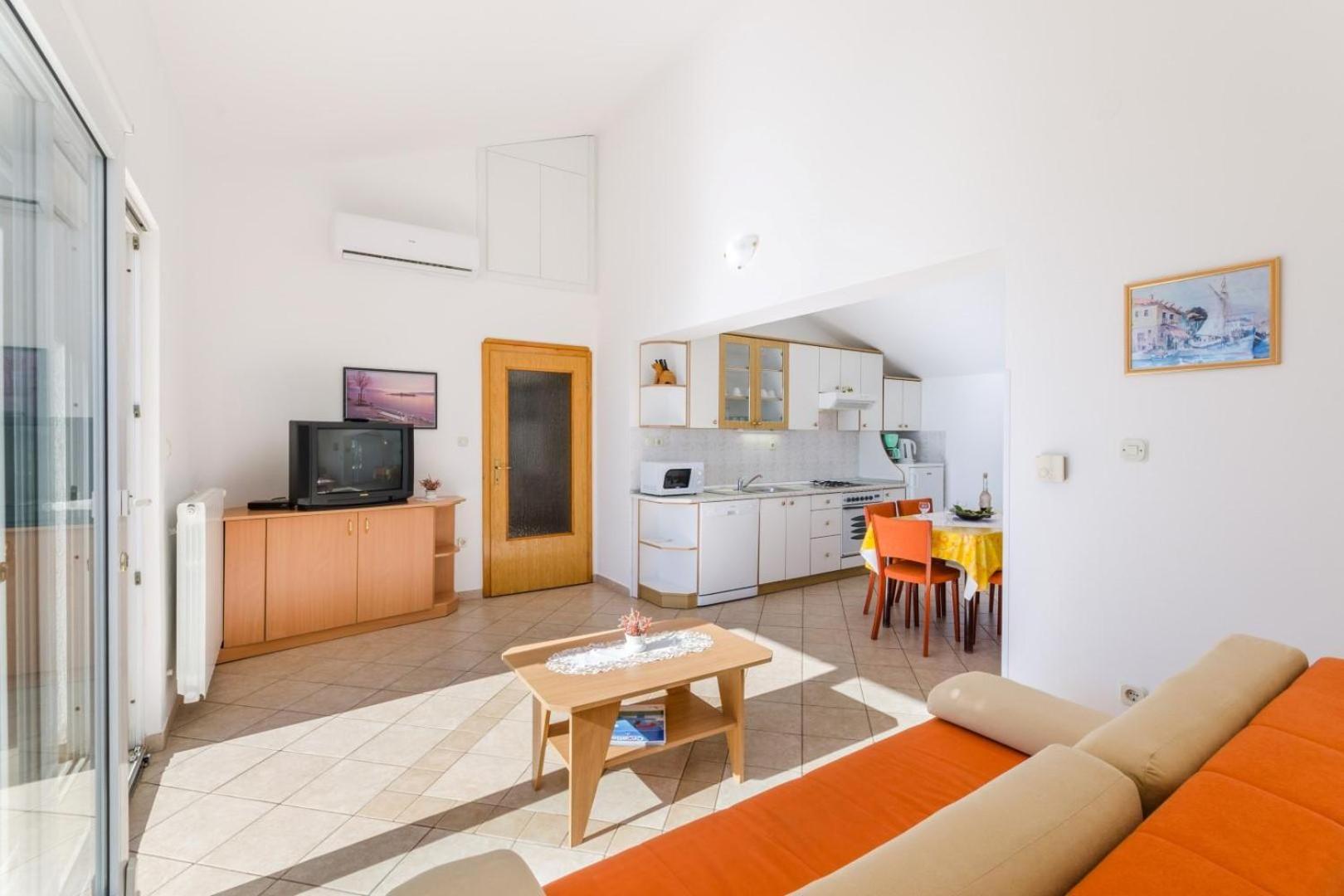 Apartment with Sea View