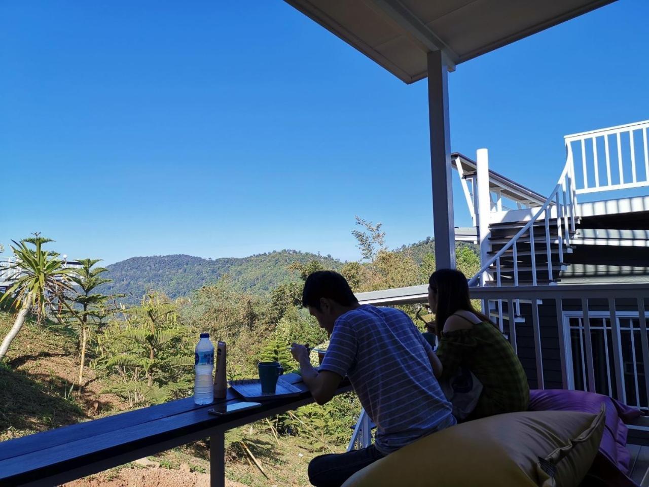 Hill Home - Photo 8