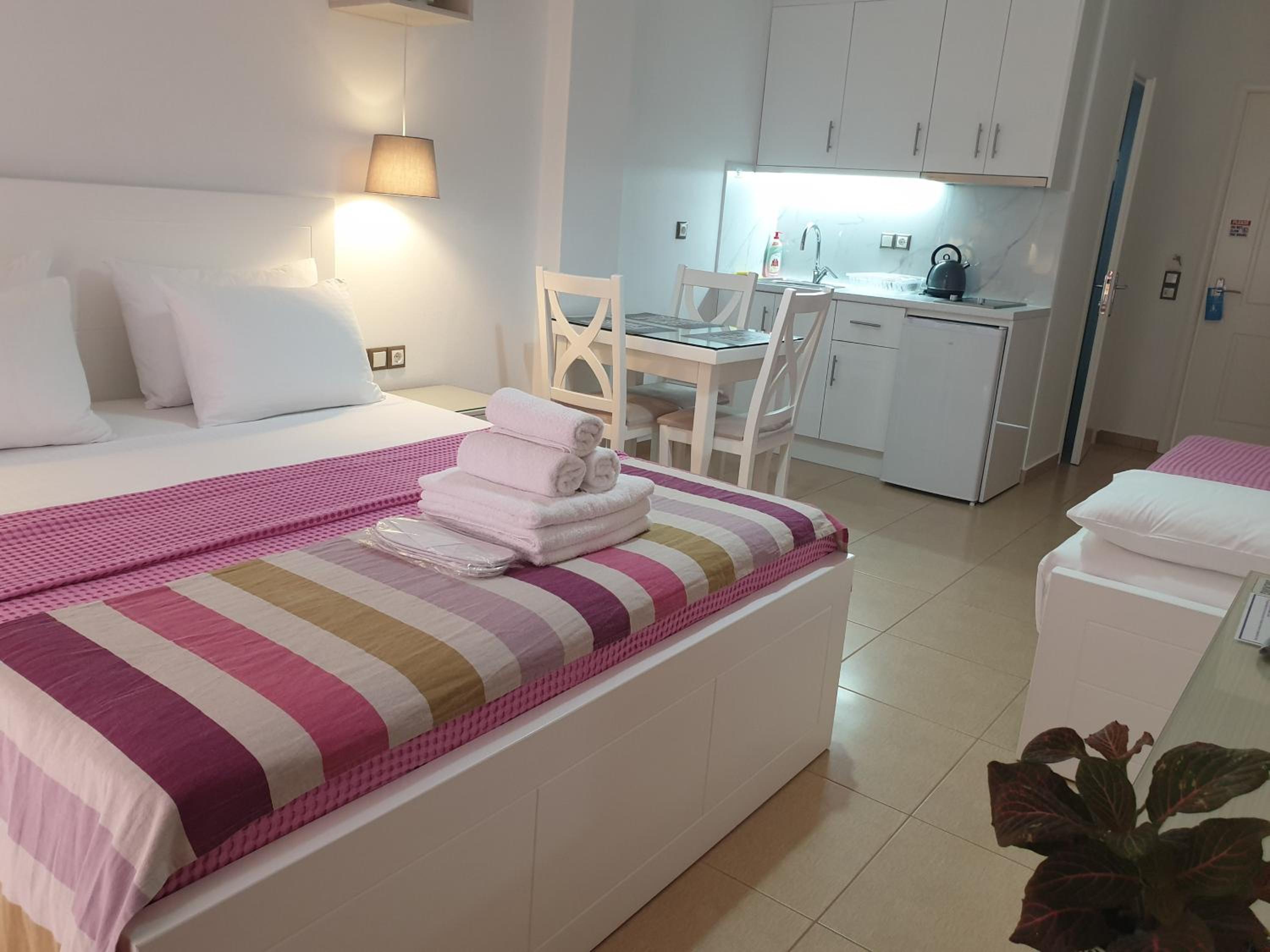 Triple Room with Sea View photo 1