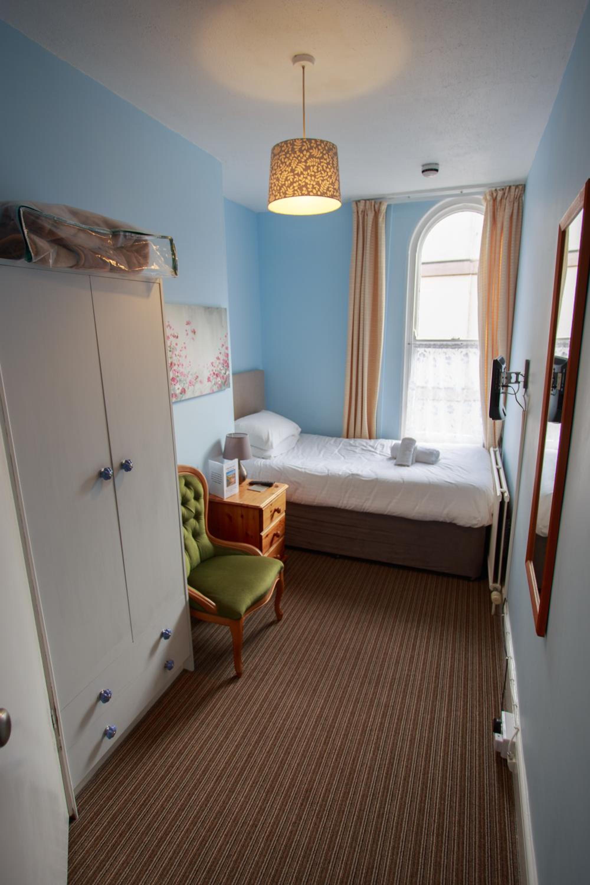 Single Ensuite with River View photo 1