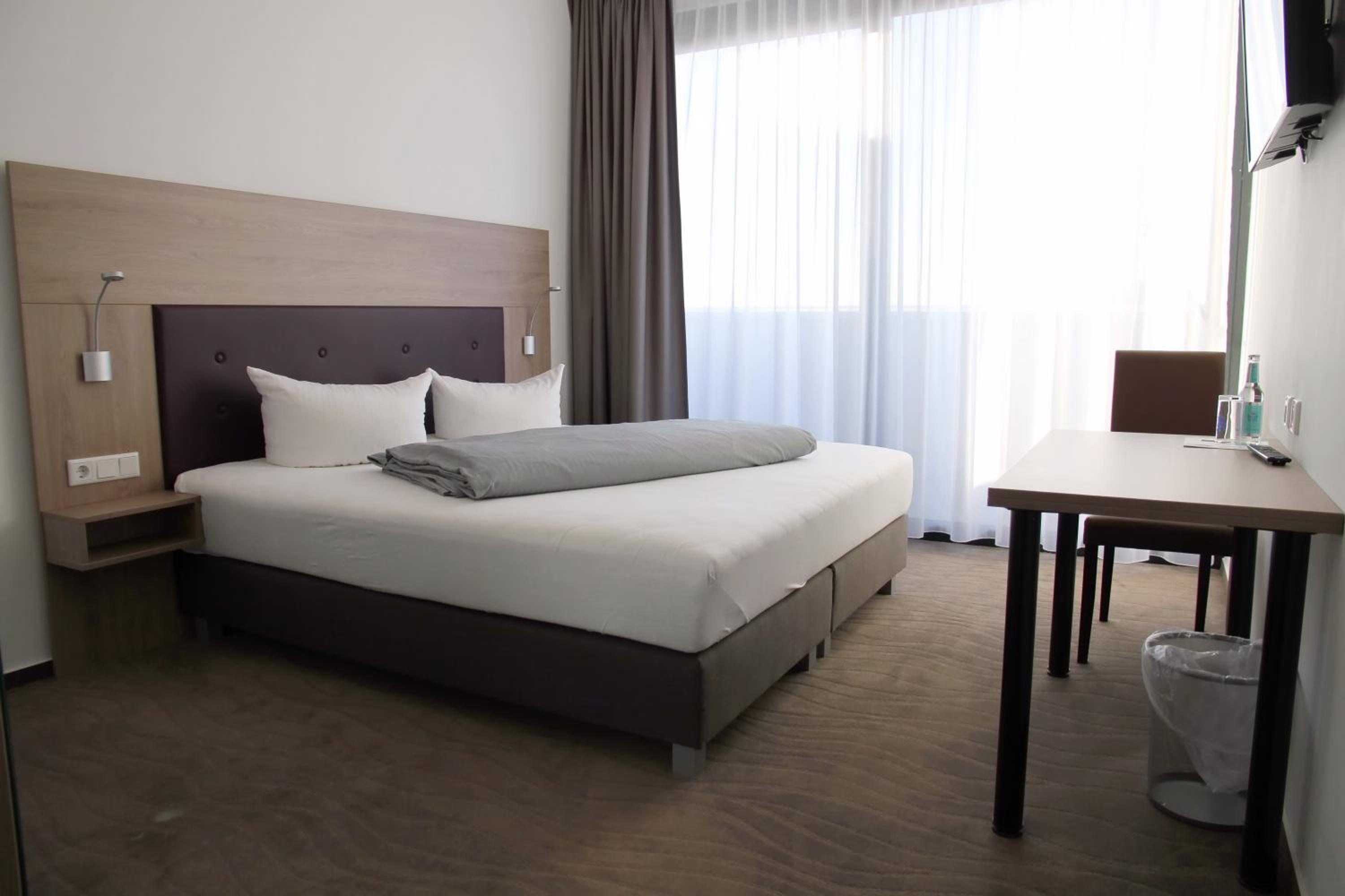 Double Room with Private Bathroom photo 3