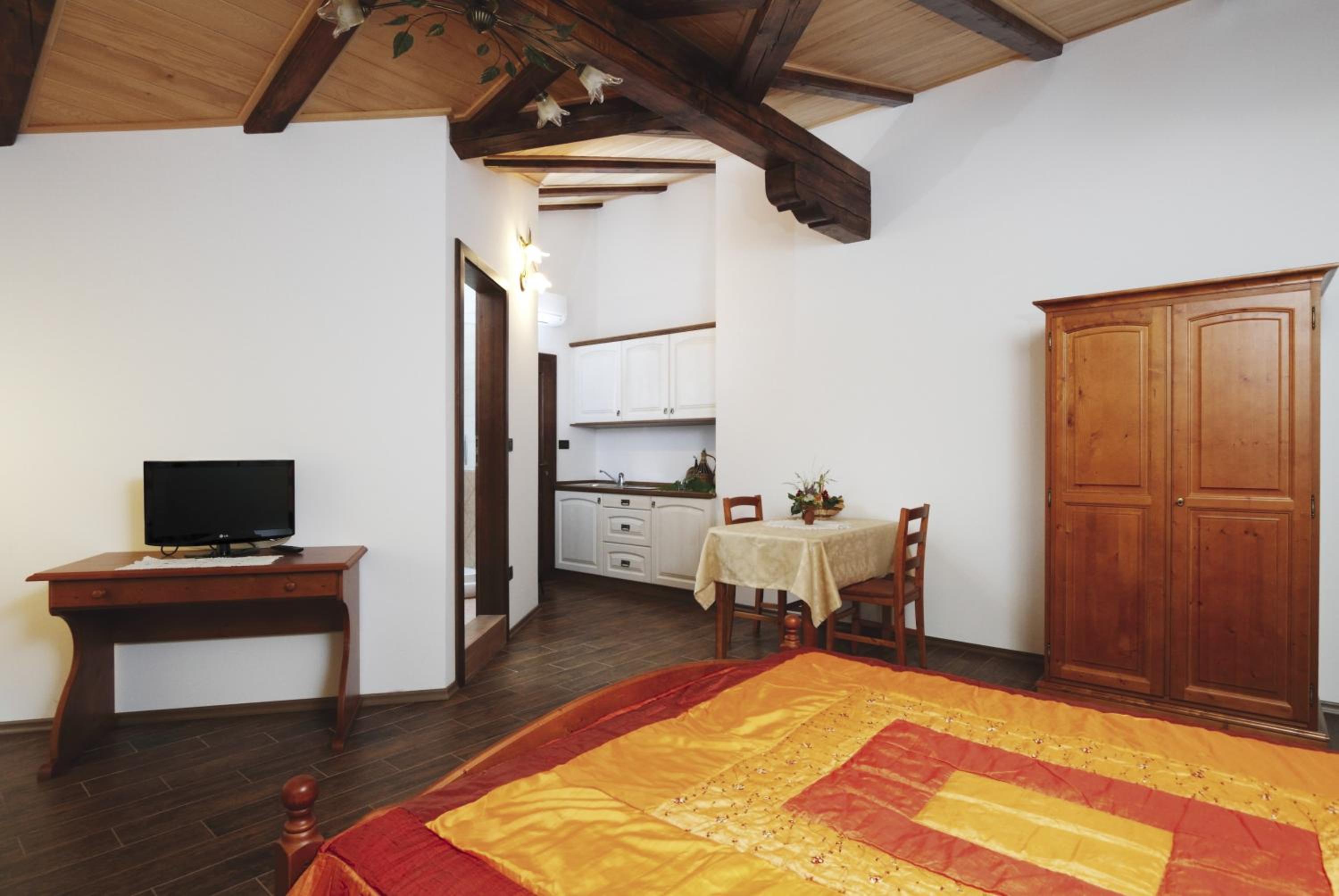 Junior Suite with Mountain View photo 1