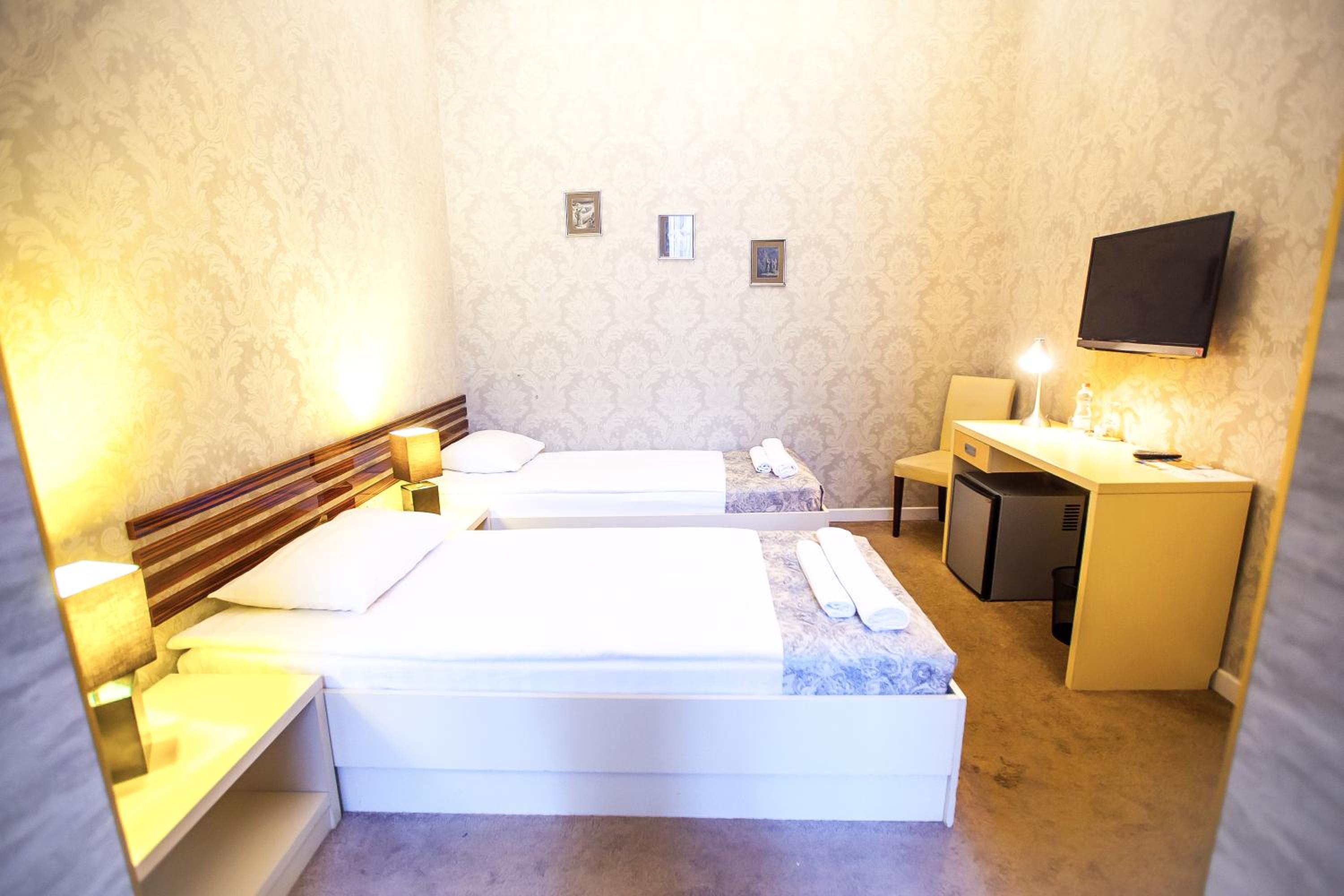 Superior Twin Room photo 1
