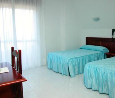 Double or Twin Room - Photo 2