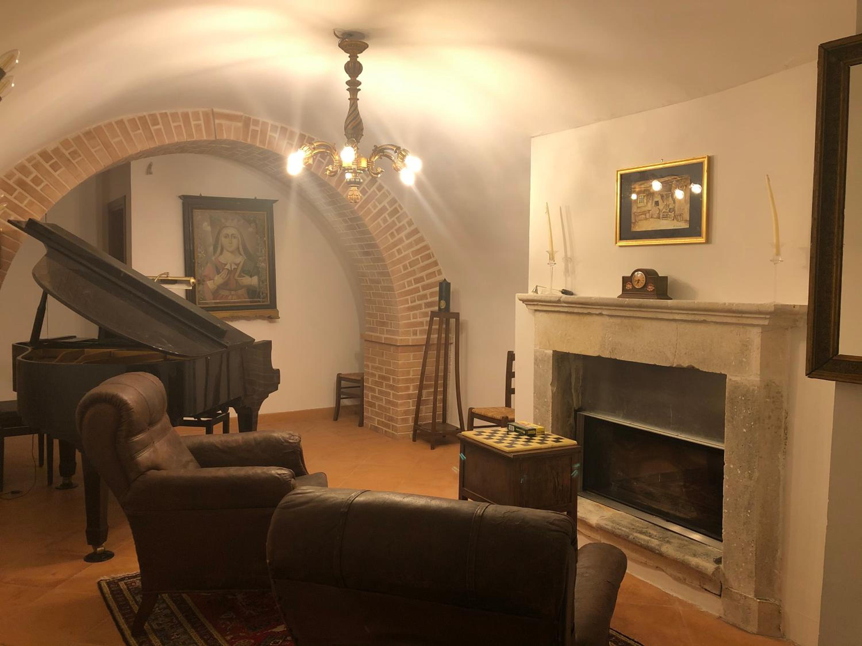 Deluxe King Room photo 2