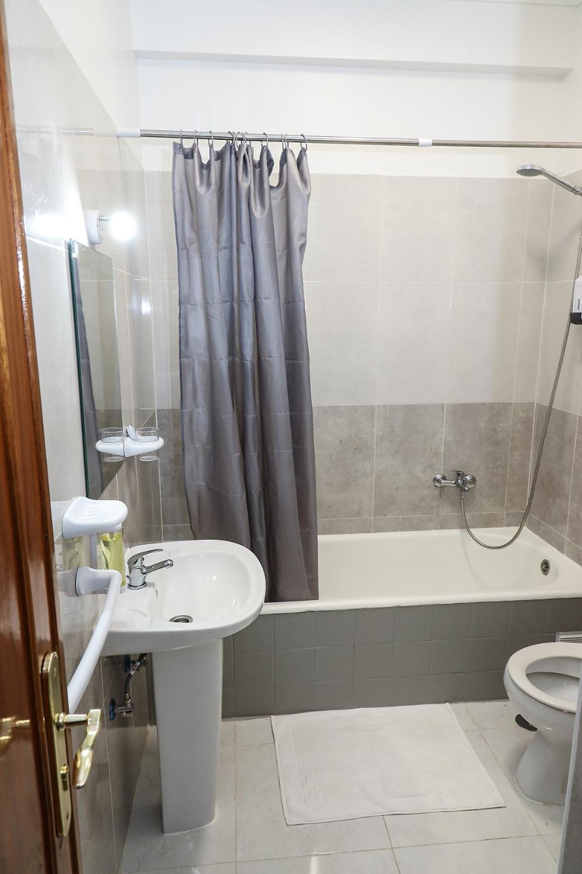 Single Bed in Mixed Dormitory Room photo 2