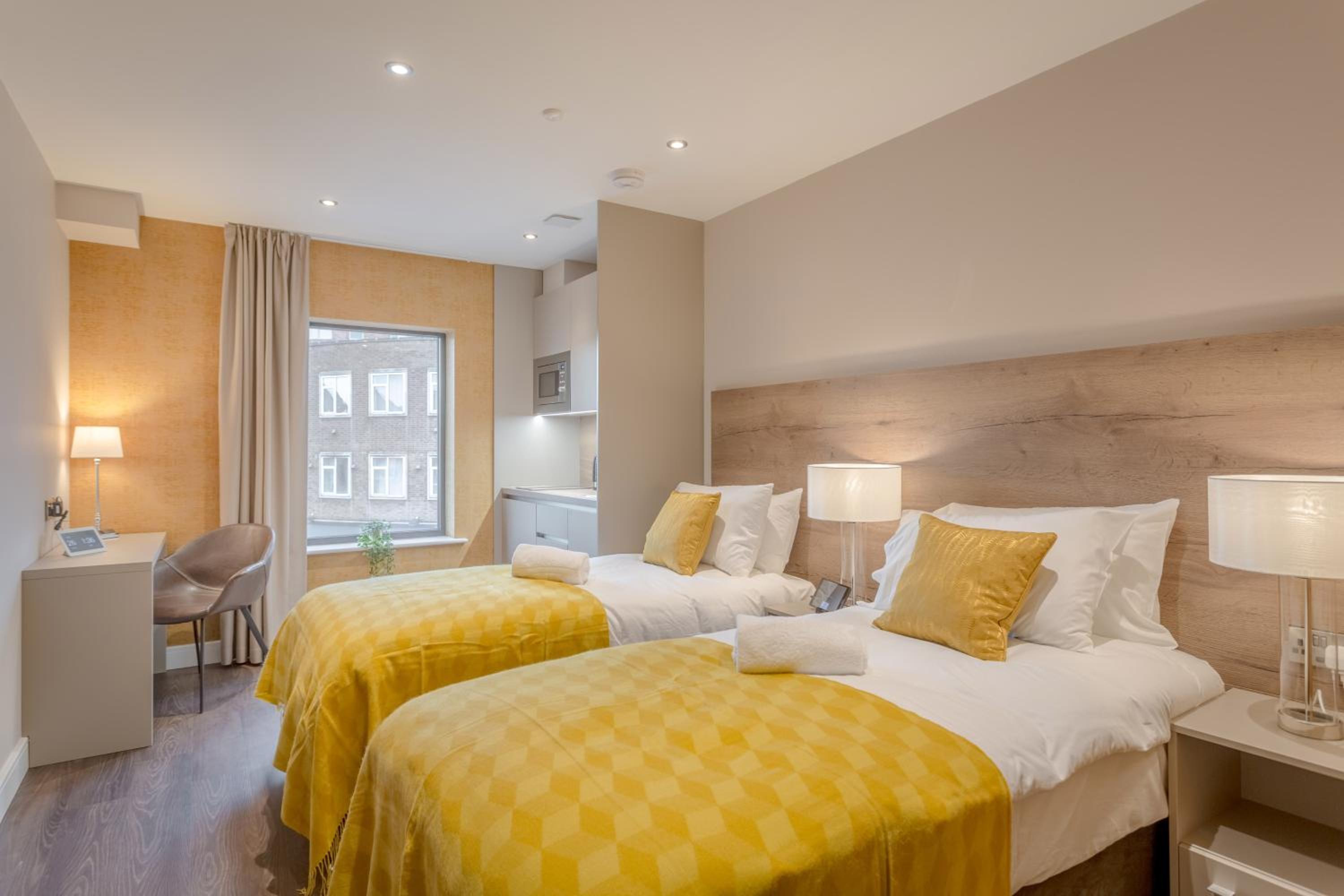 Twin Room - Photo 5