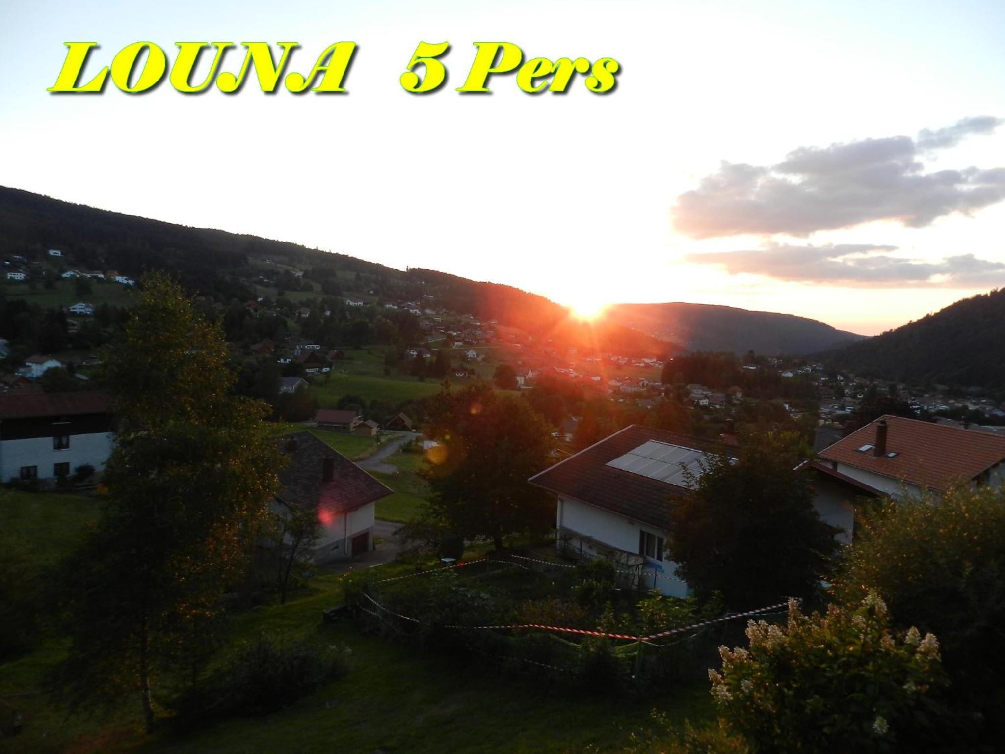 Superior Apartment with Mountain View photo 3