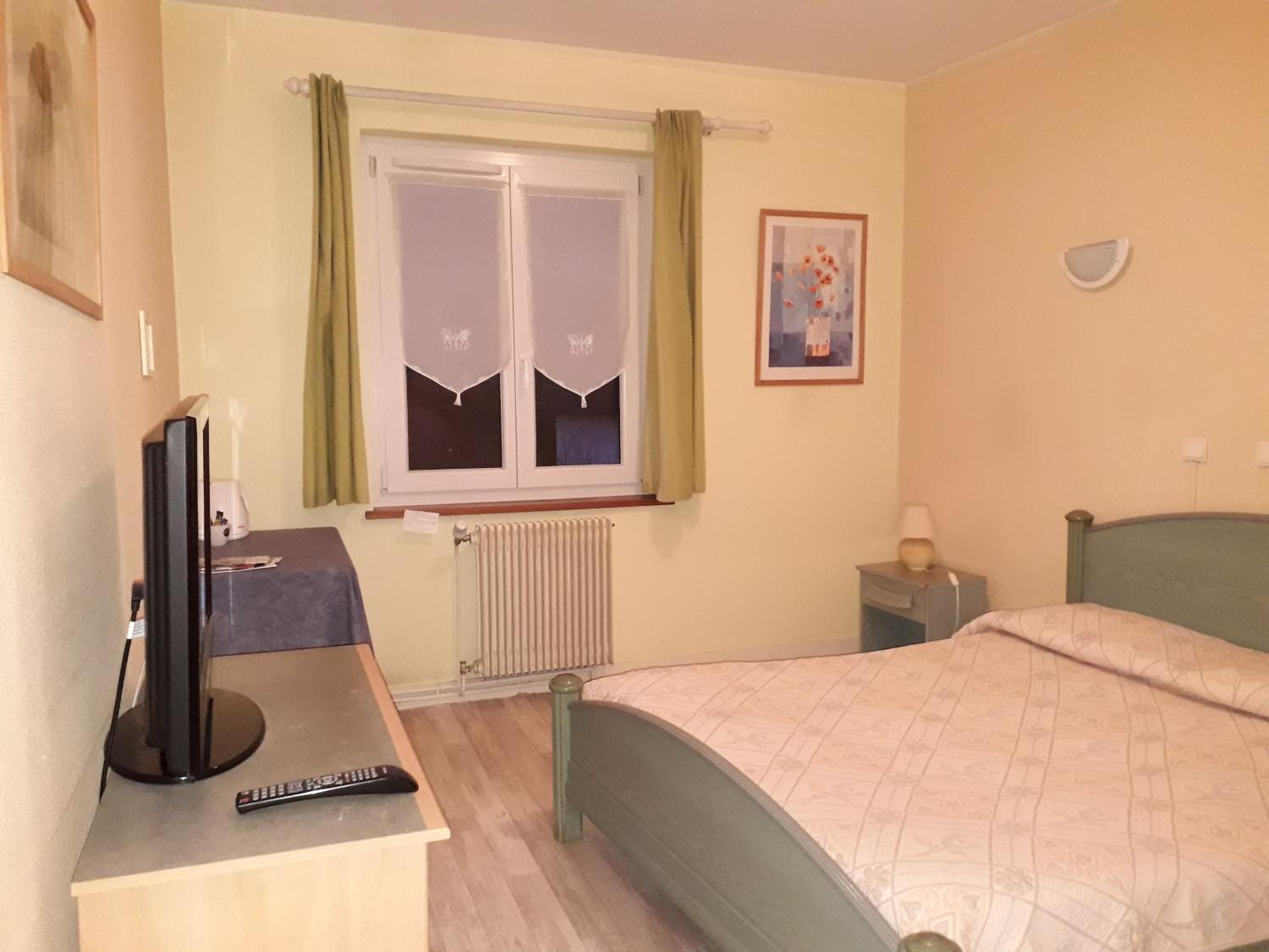 Standard Double Room photo 2