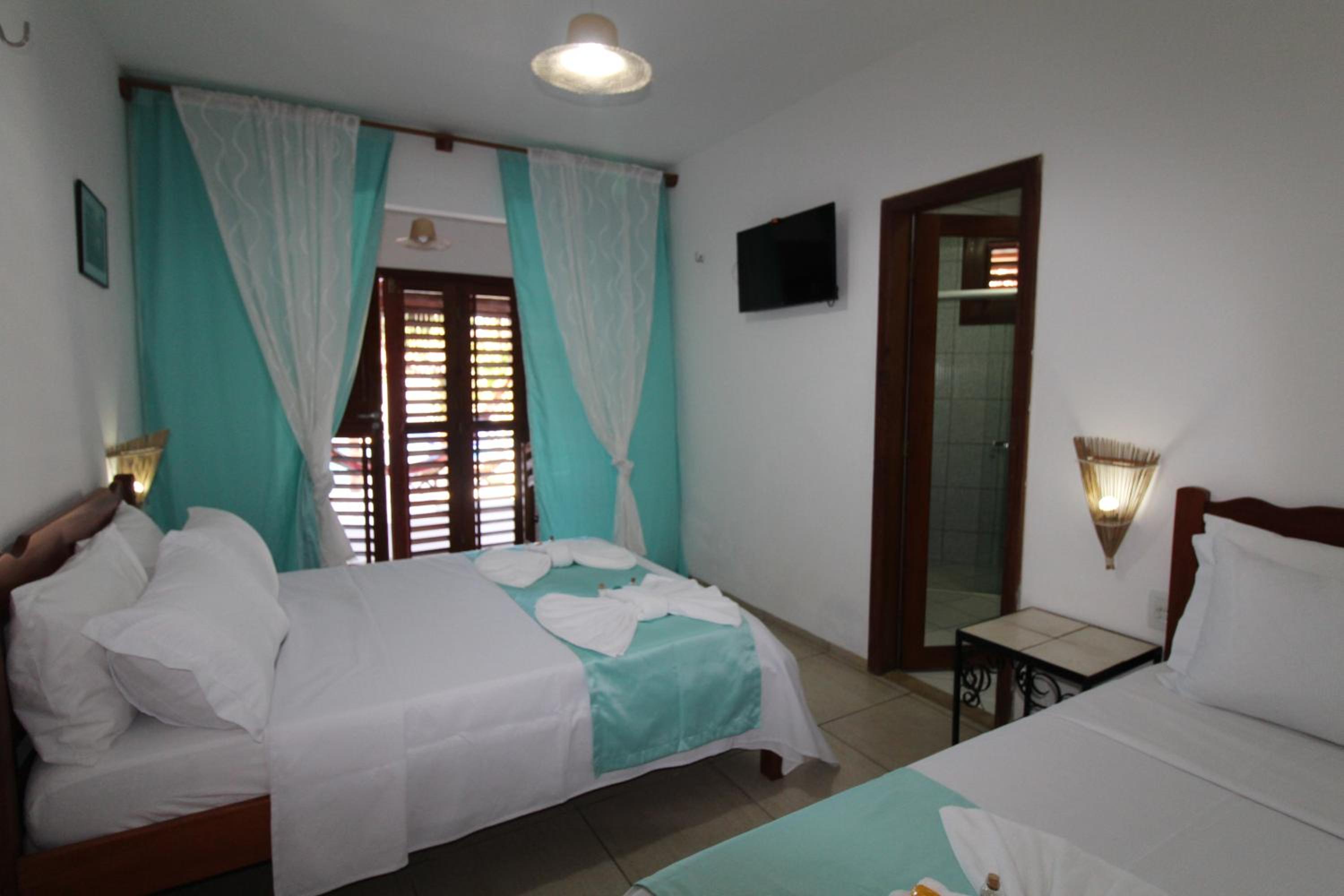 Triple Room with Pool View