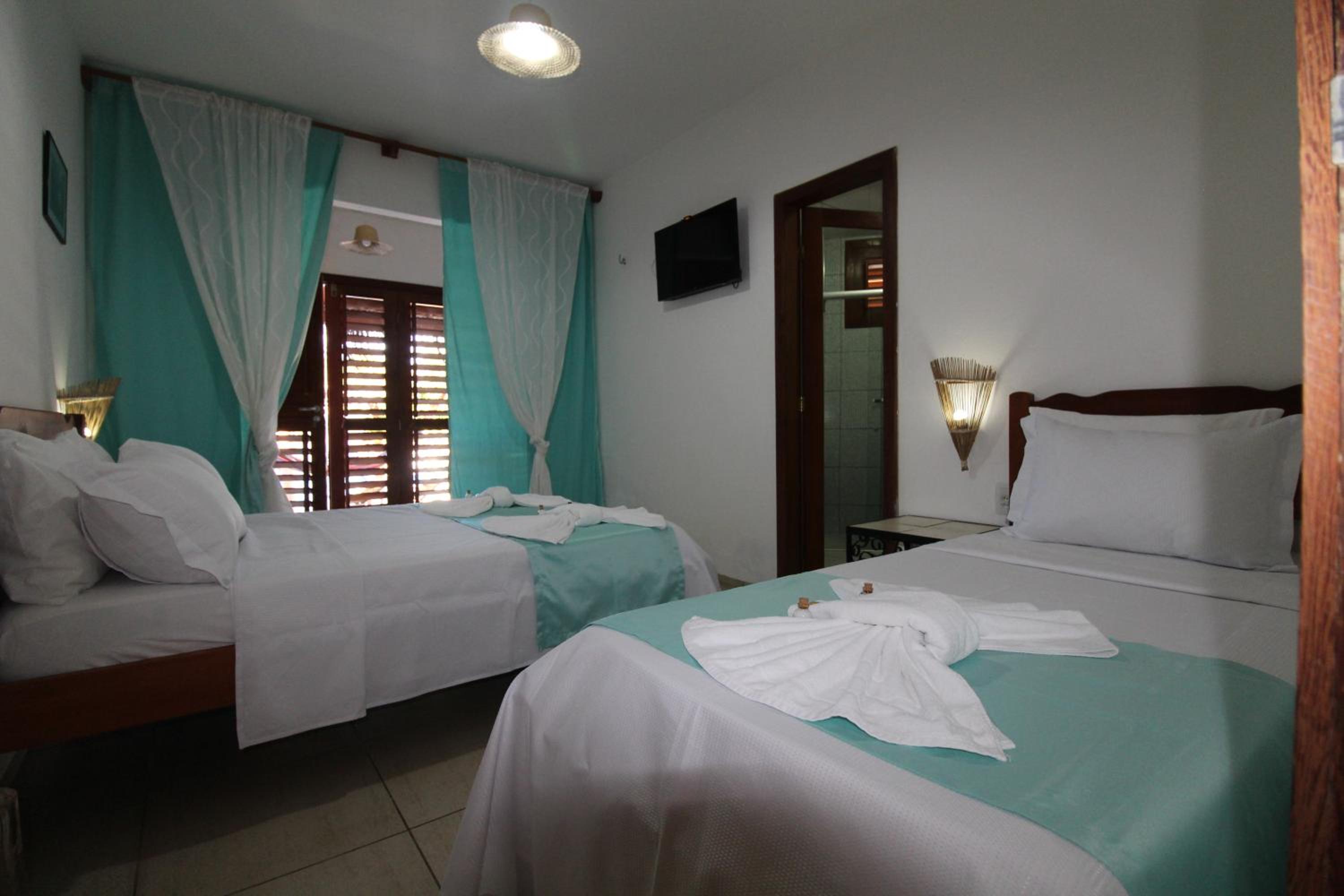 Triple Room with Pool View photo 3