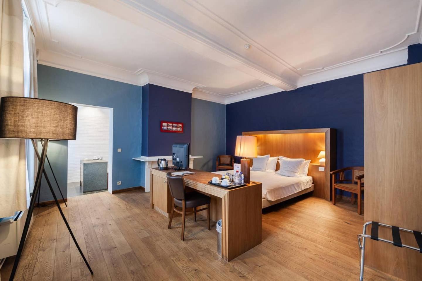 Extra Large Double Room