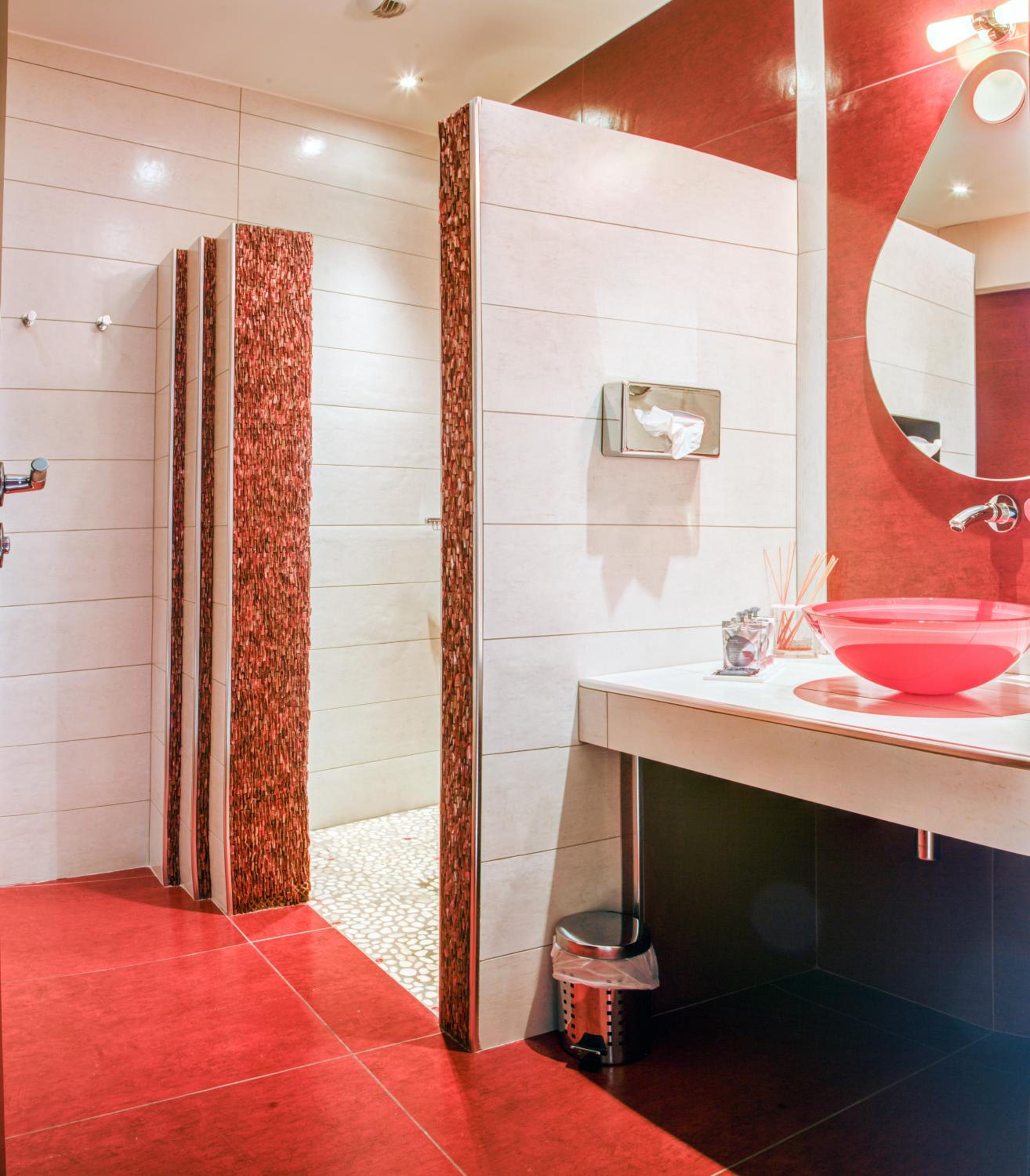 Double Room - Photo 9