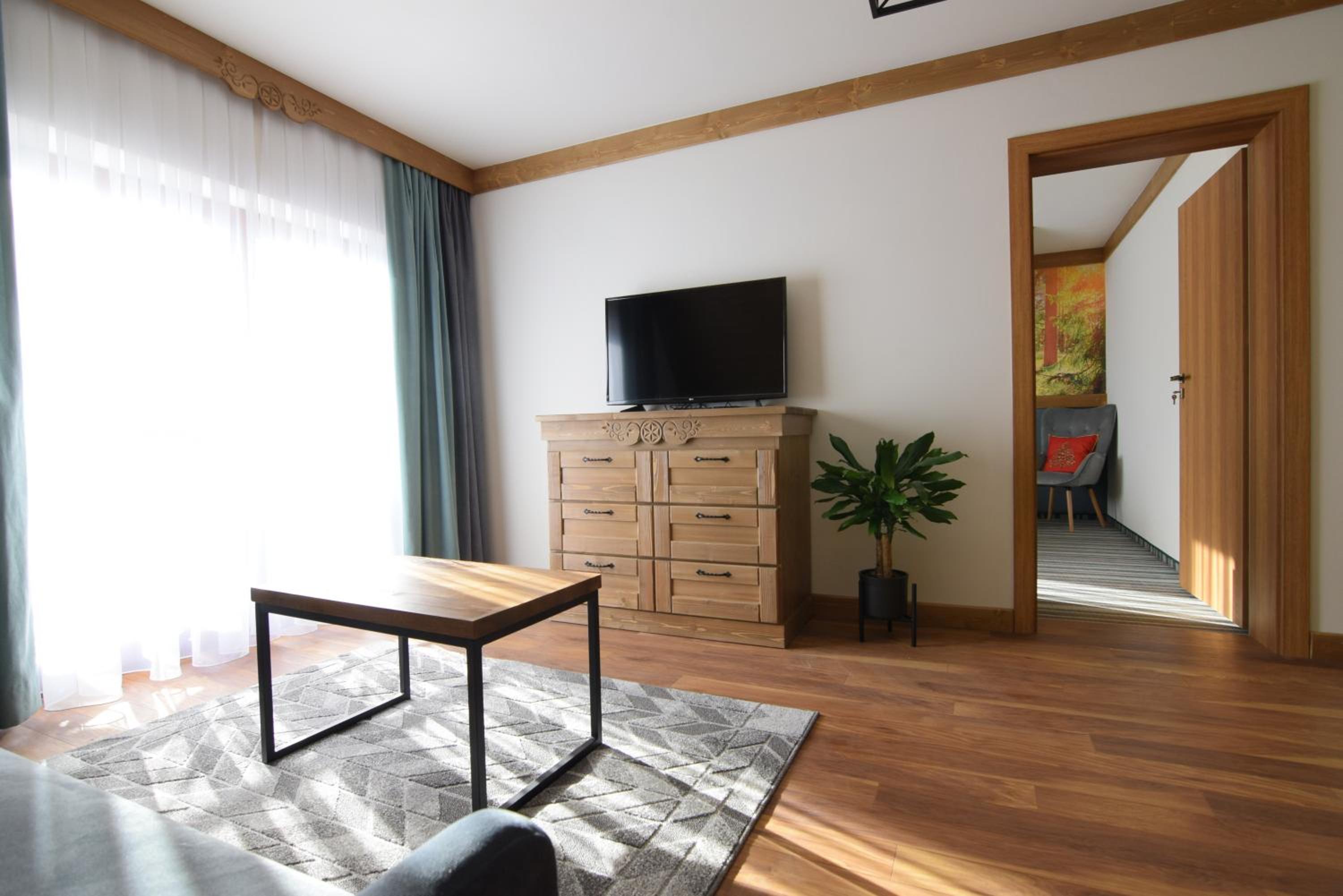 Superior One-Bedroom Suite photo 2