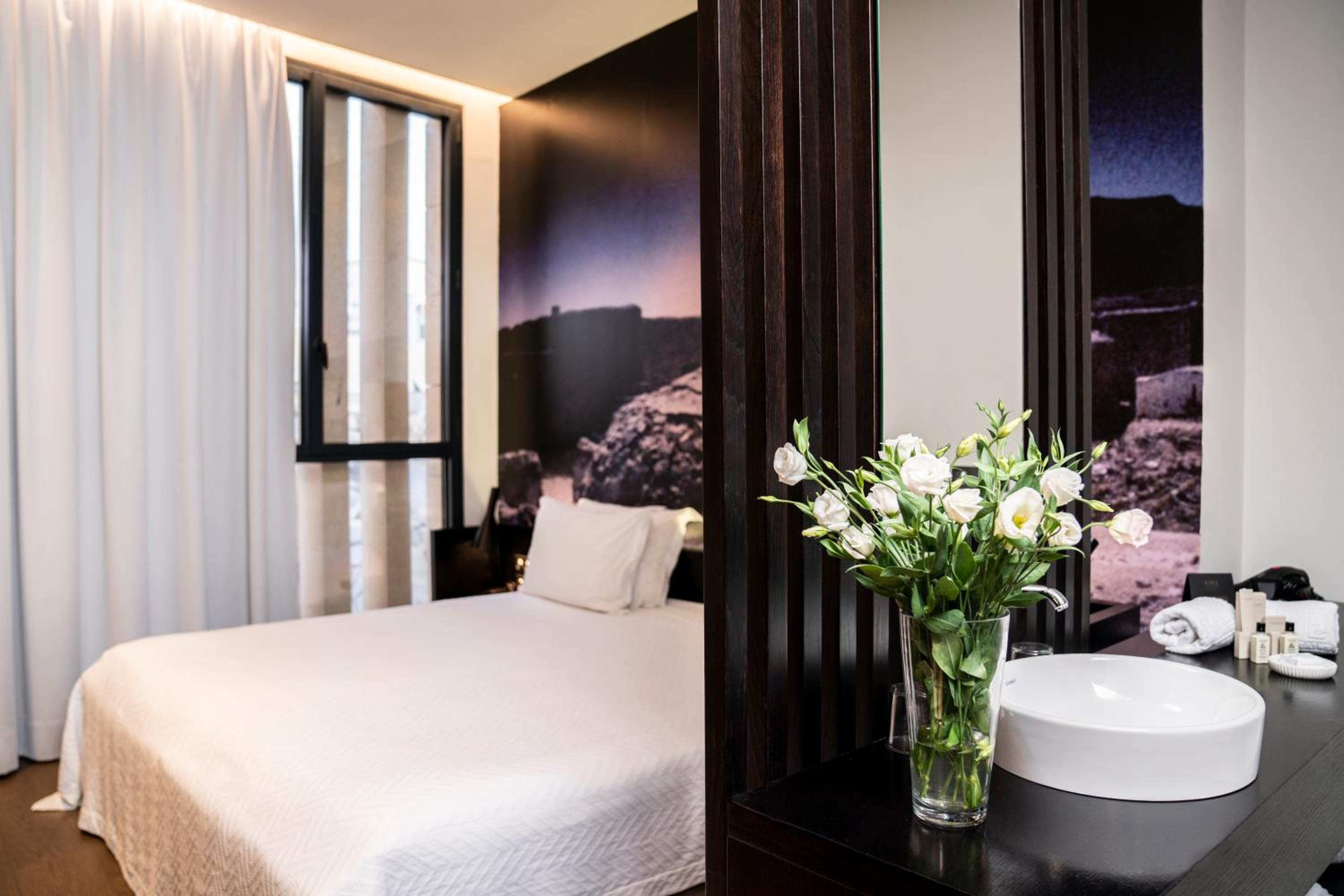 Double or Twin Room - Photo 7