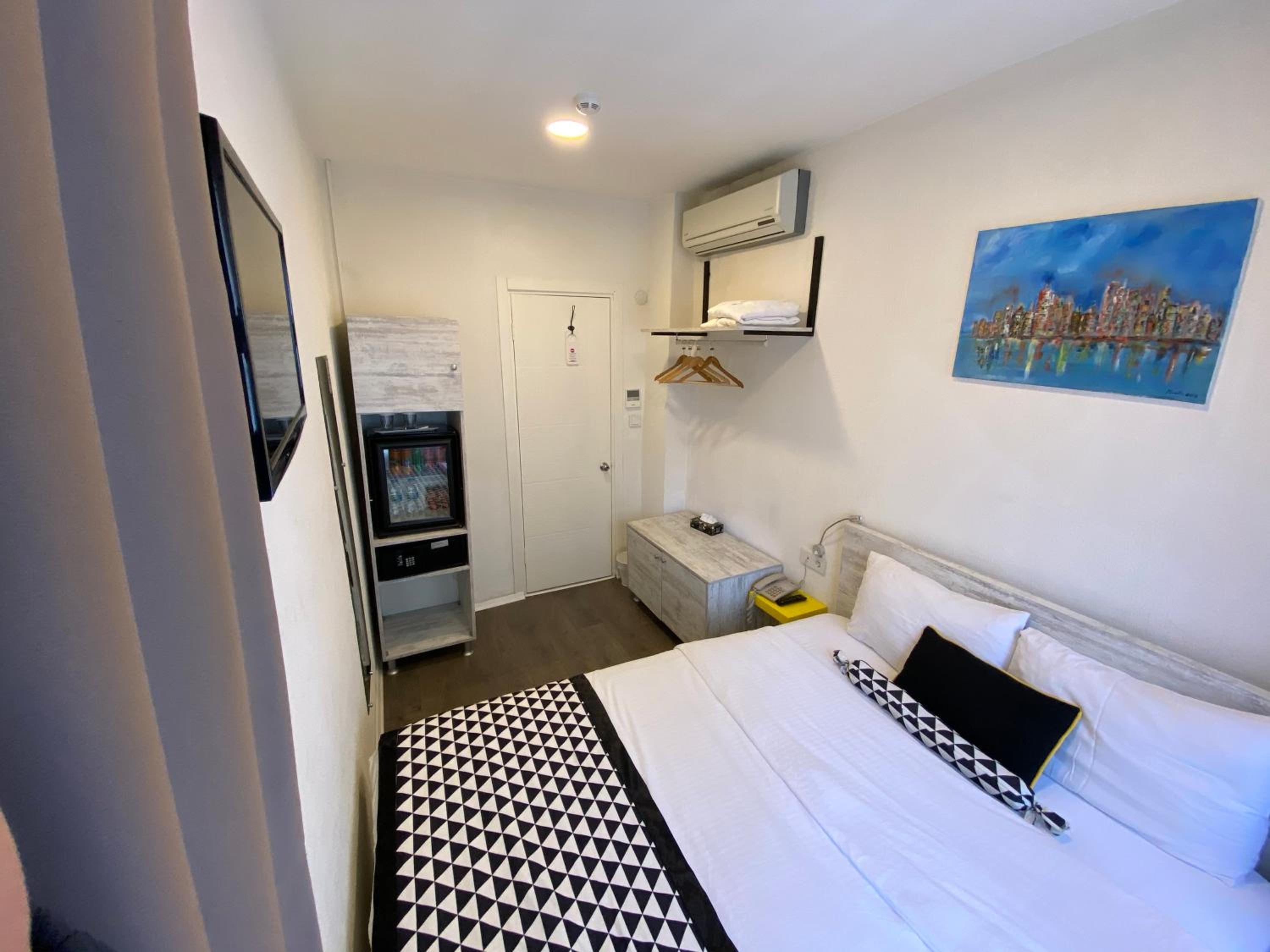 Economy Double Room with External Private Bathroom photo 1