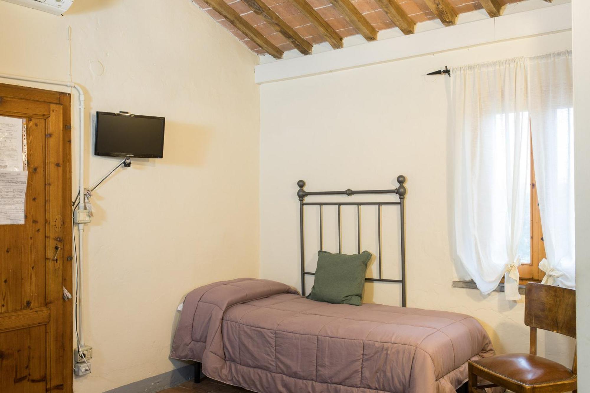 Double Room with Private Bathroom photo 1