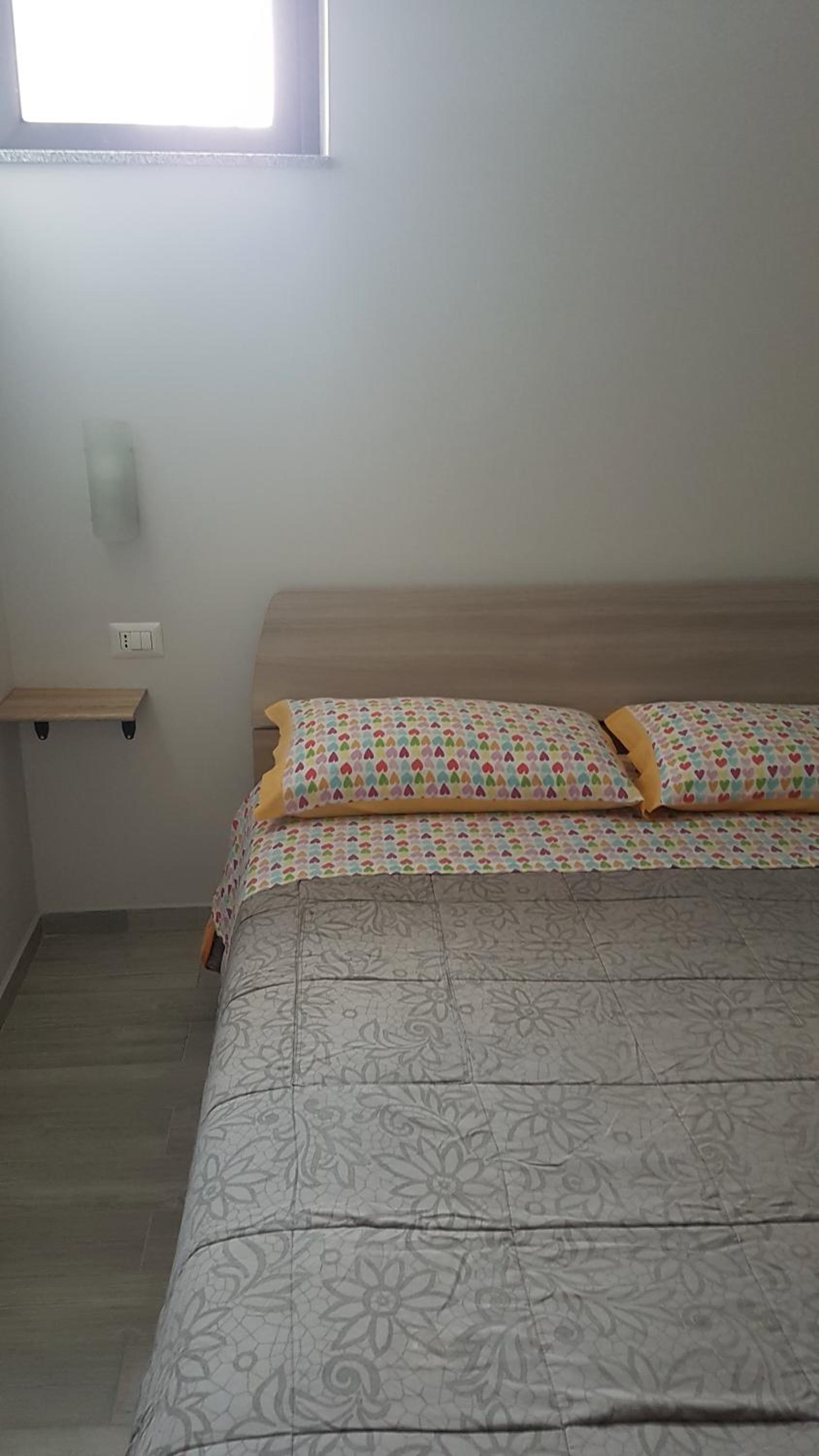 Two-Bedroom House - Photo 3