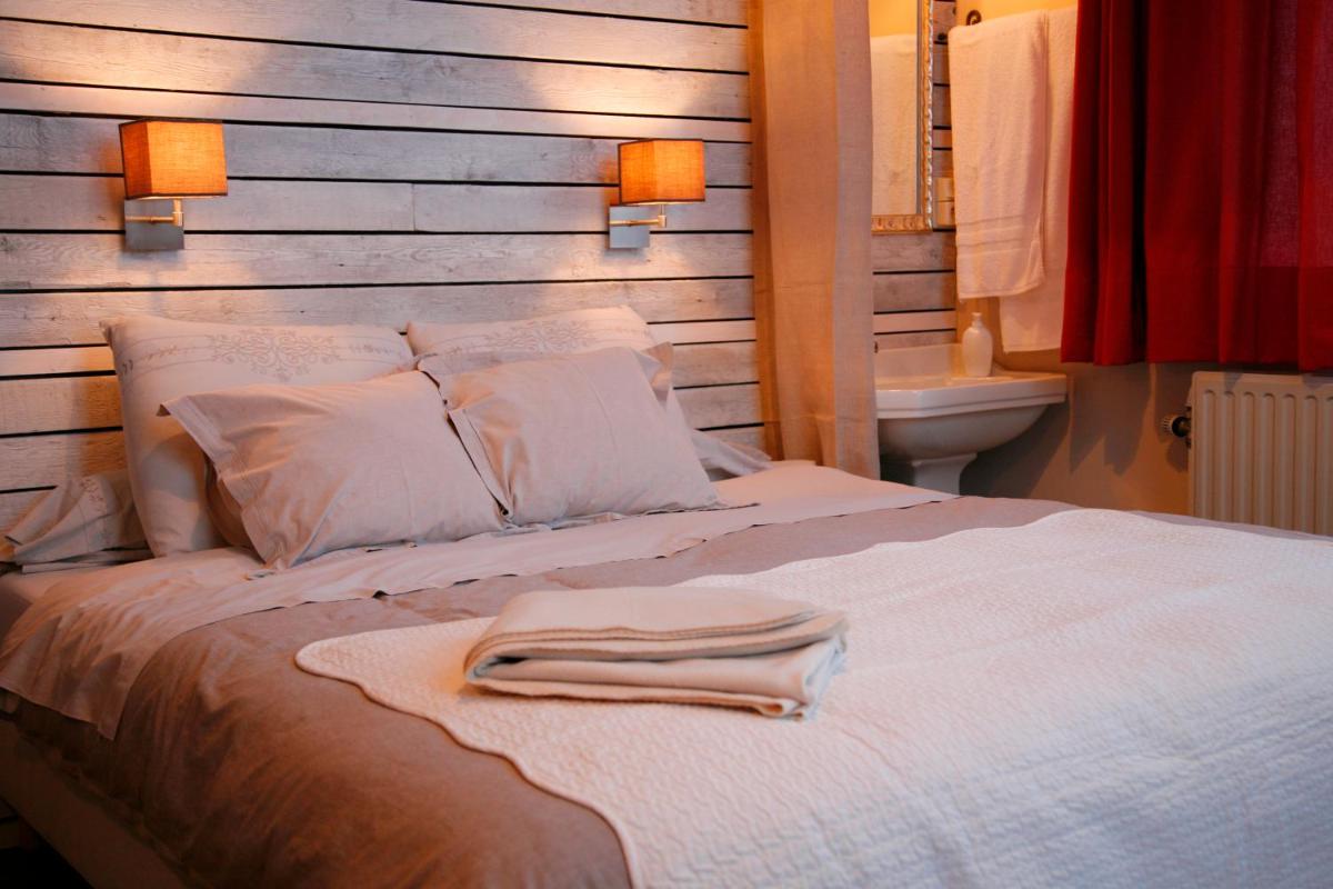 Double or Twin Room photo 1