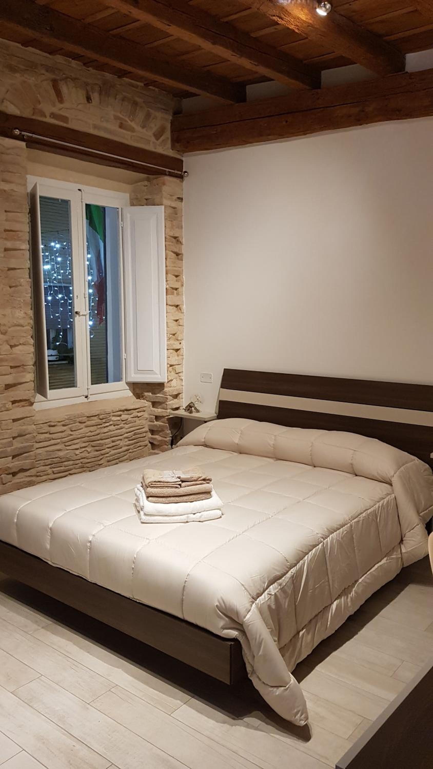 Deluxe Quadruple Room - Photo 6