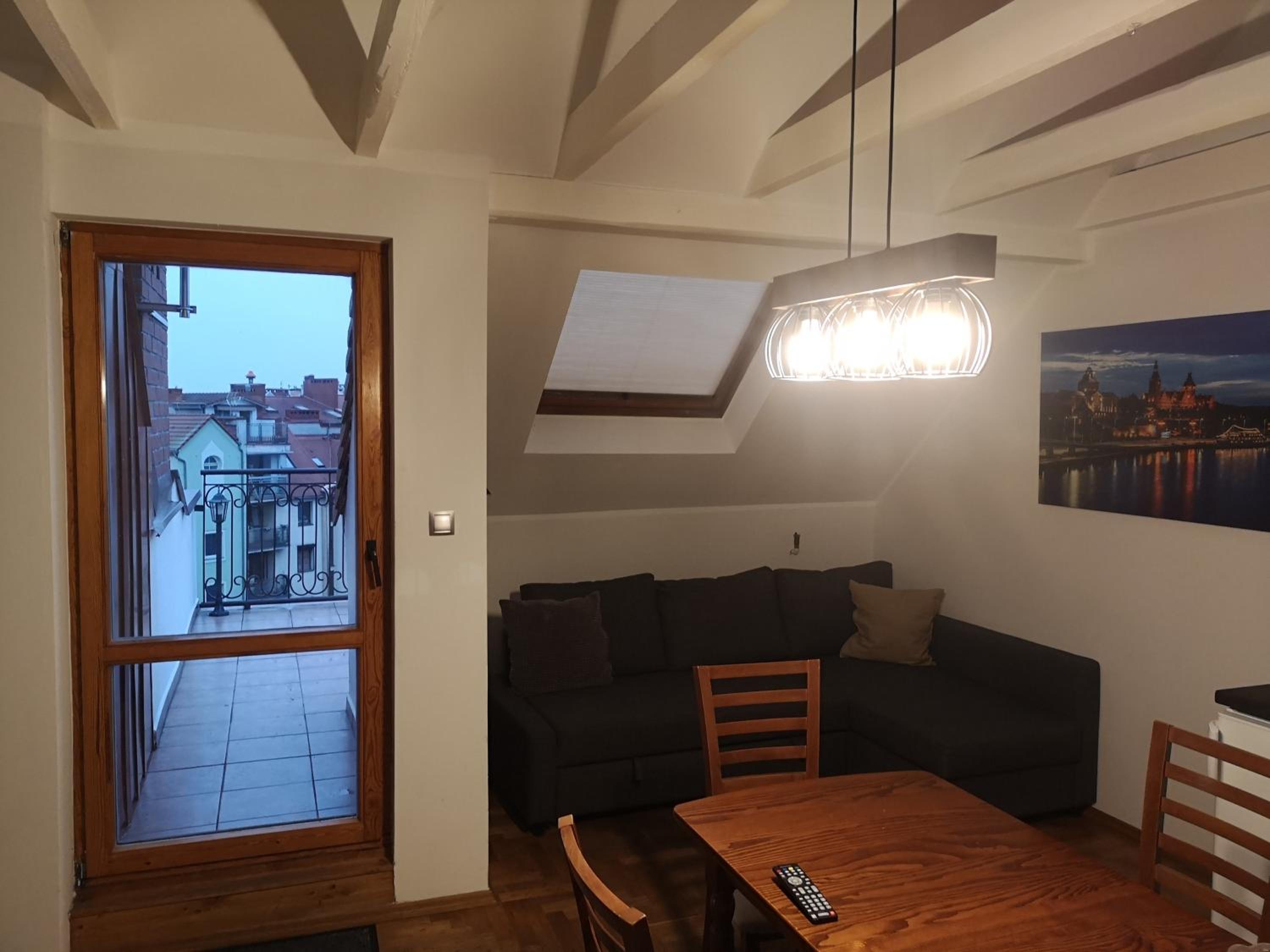 Apartment with Terrace - Photo 3