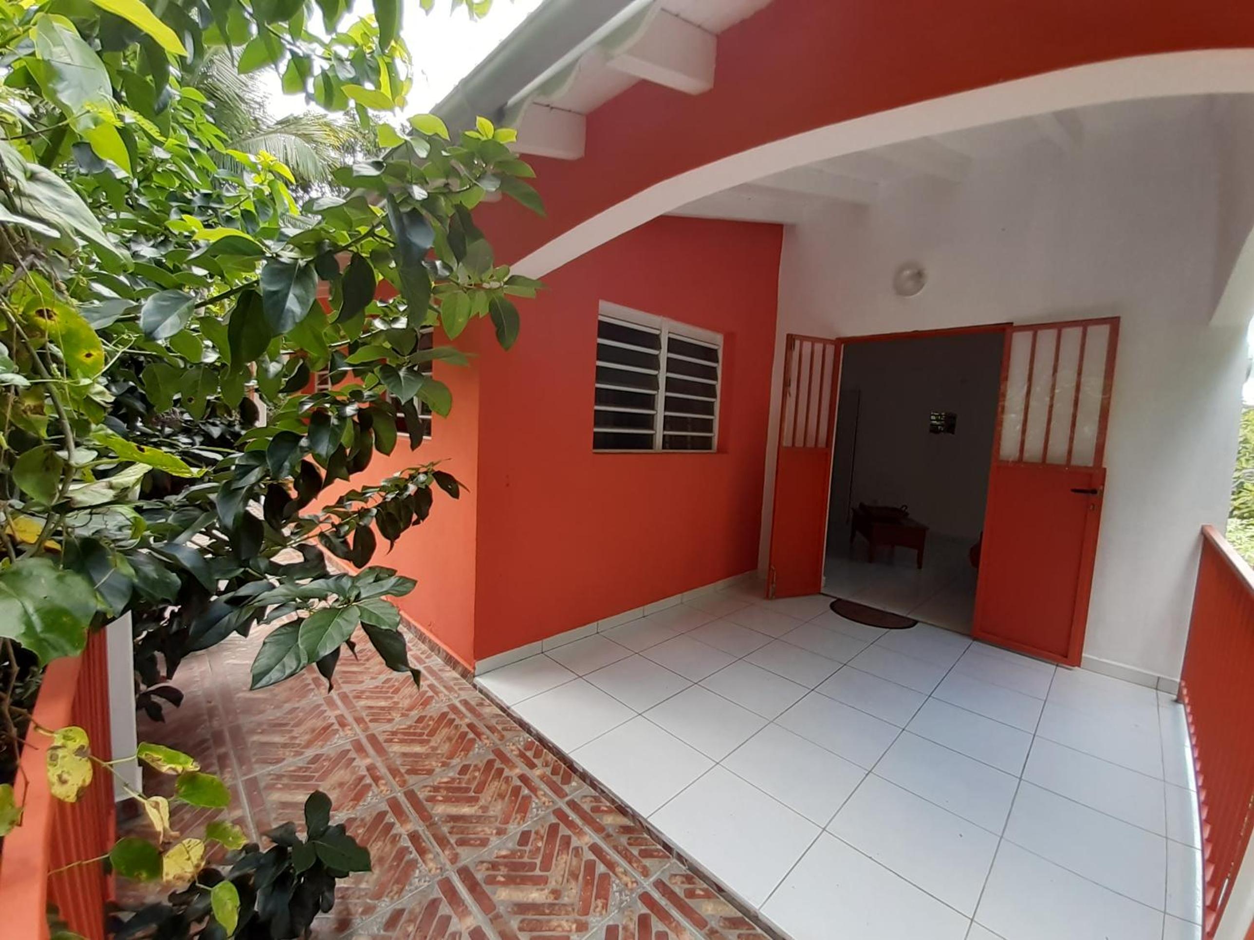 One-Bedroom House photo 1