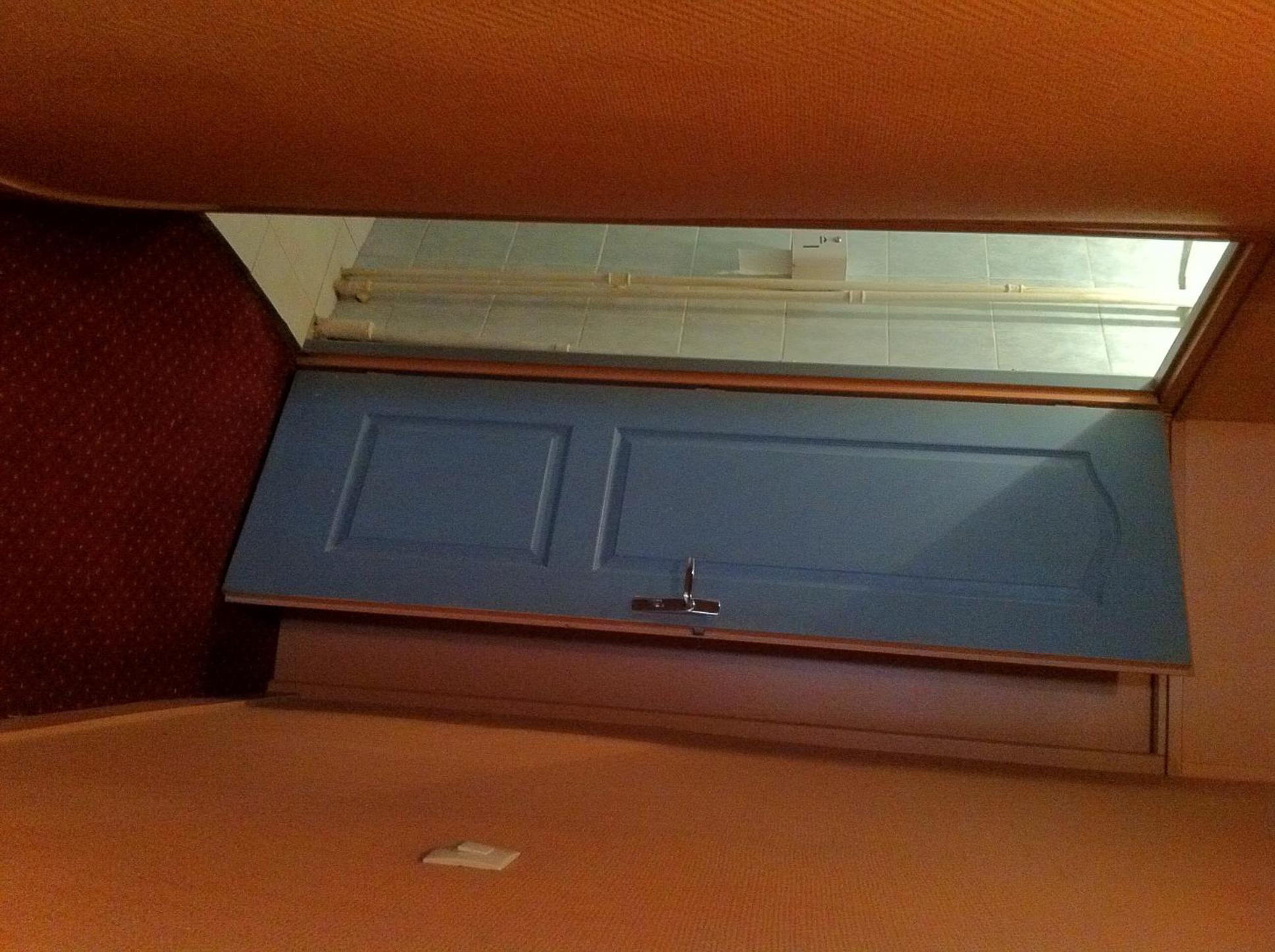 Single Room with Shared Bathroom photo 3