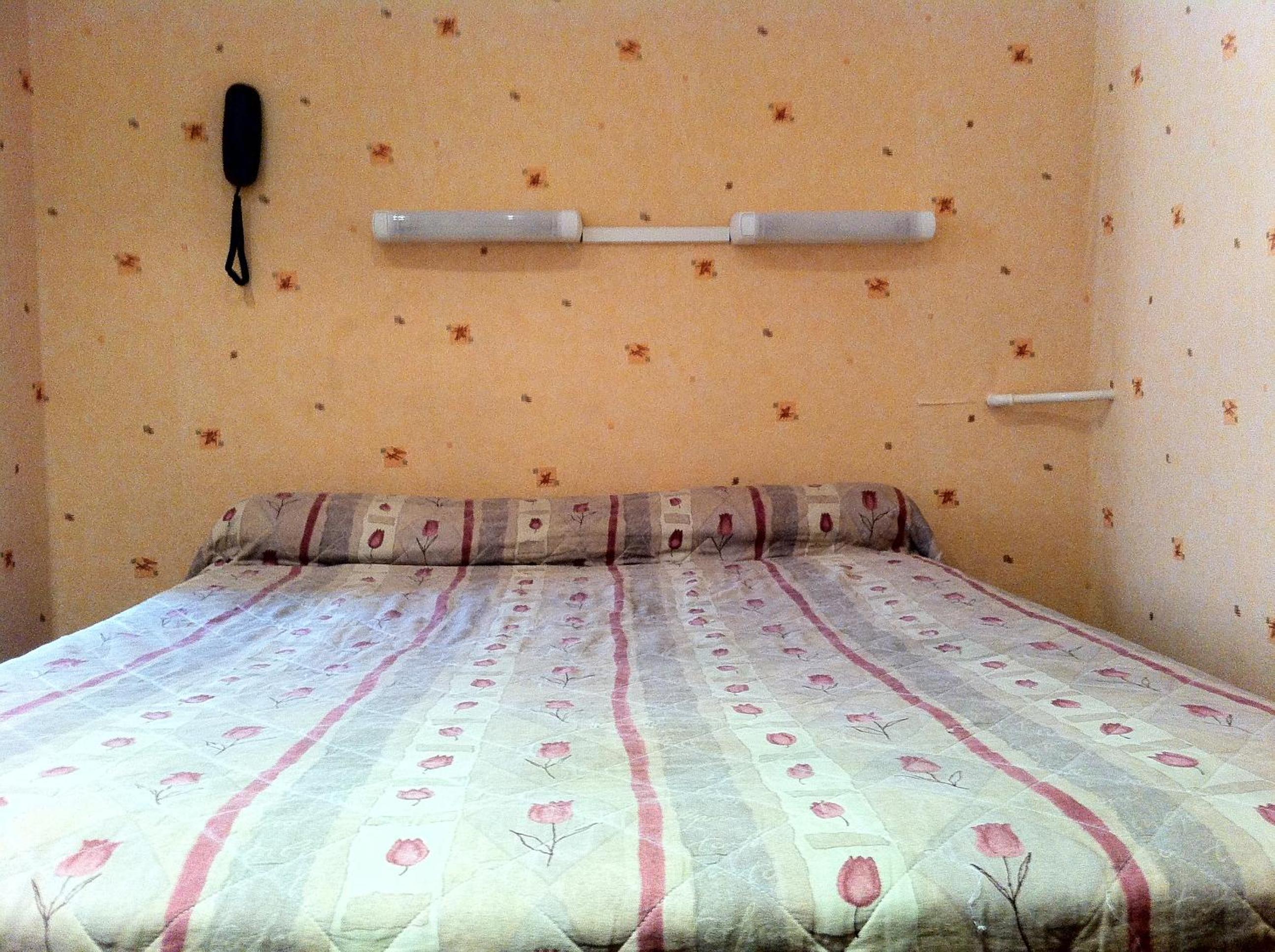 Double Room with Shower with shared toilets photo 1