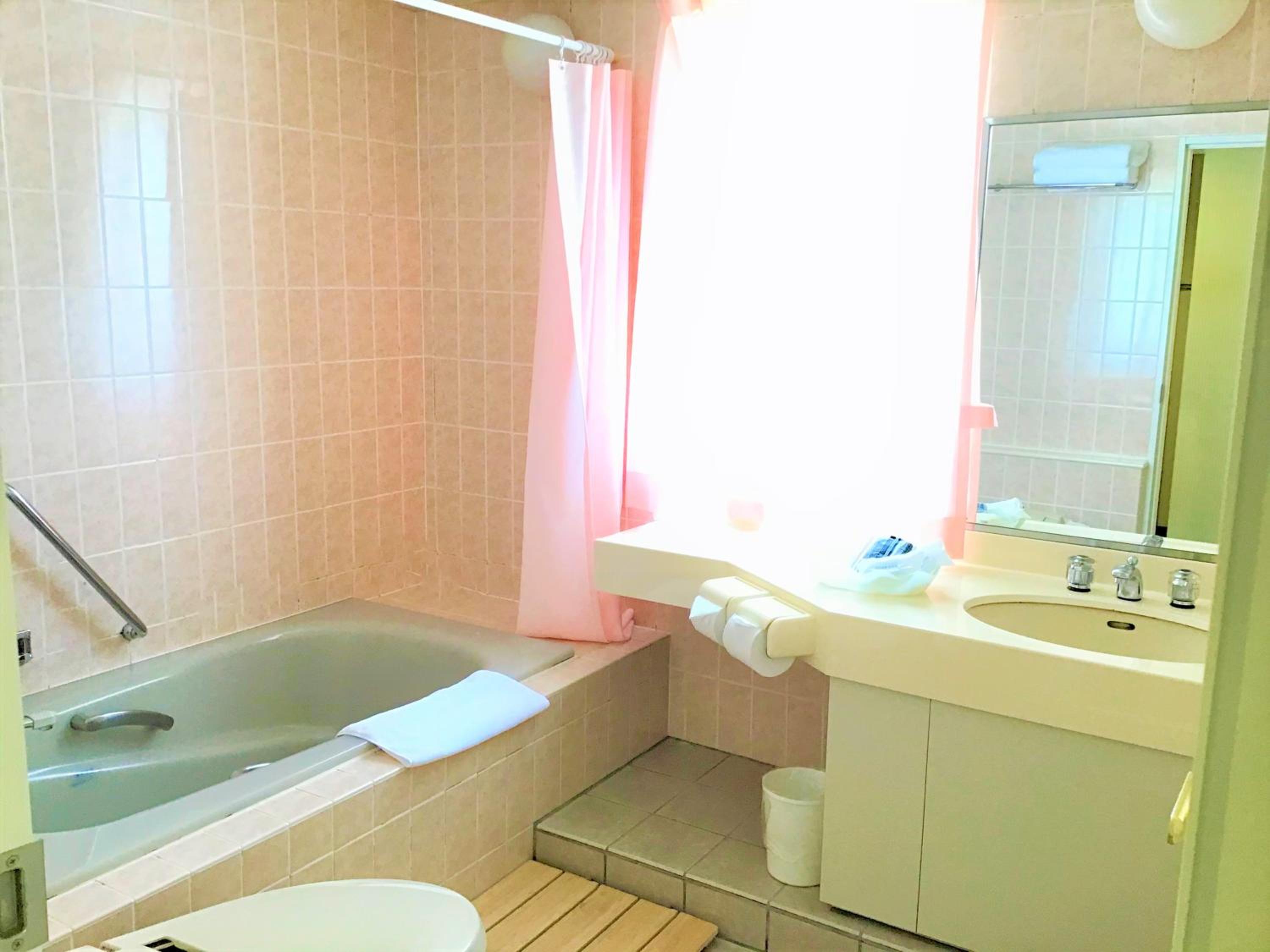 Deluxe Twin Room -Non-Smoking photo 2