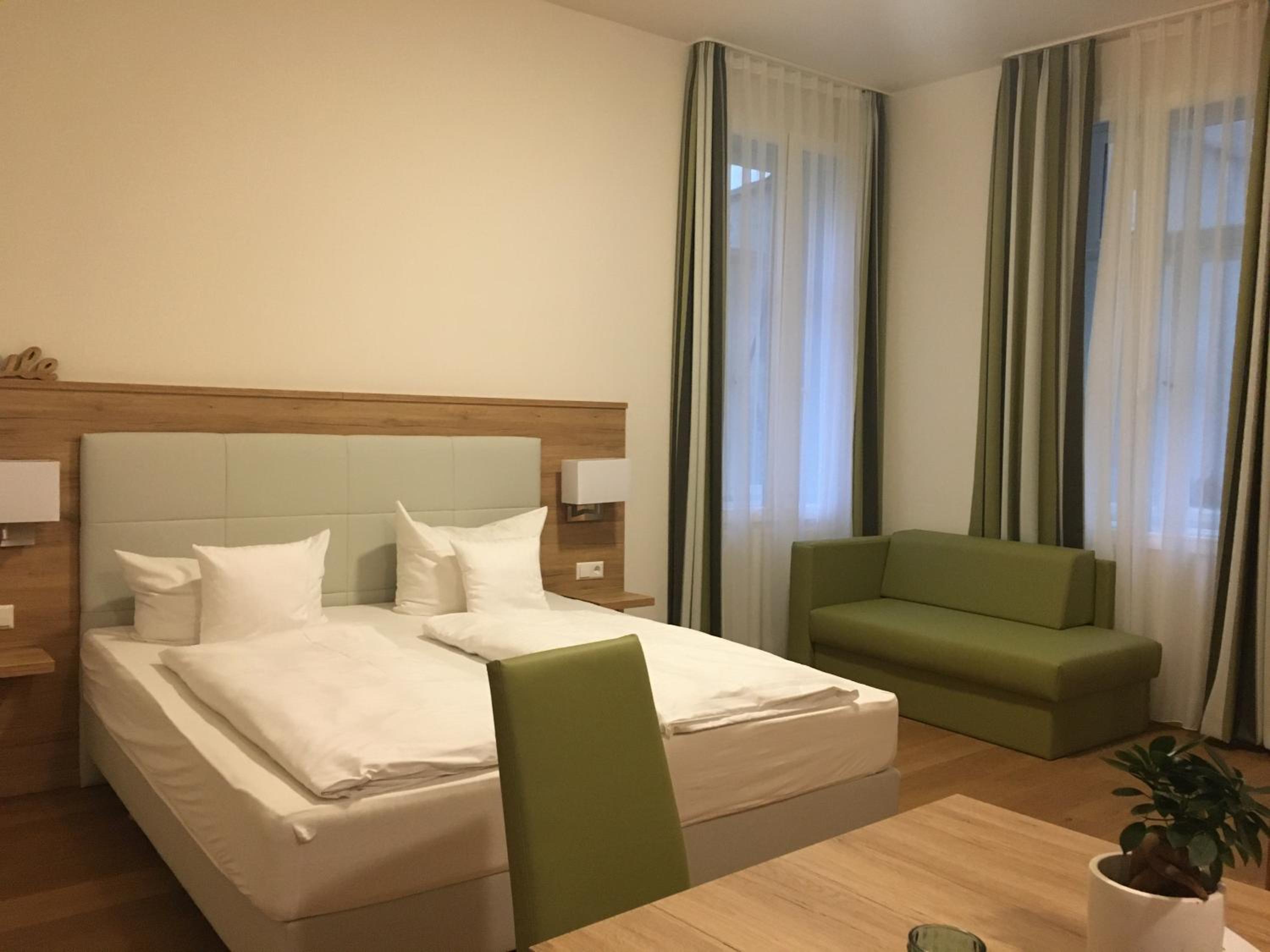 Studio Apartment 2