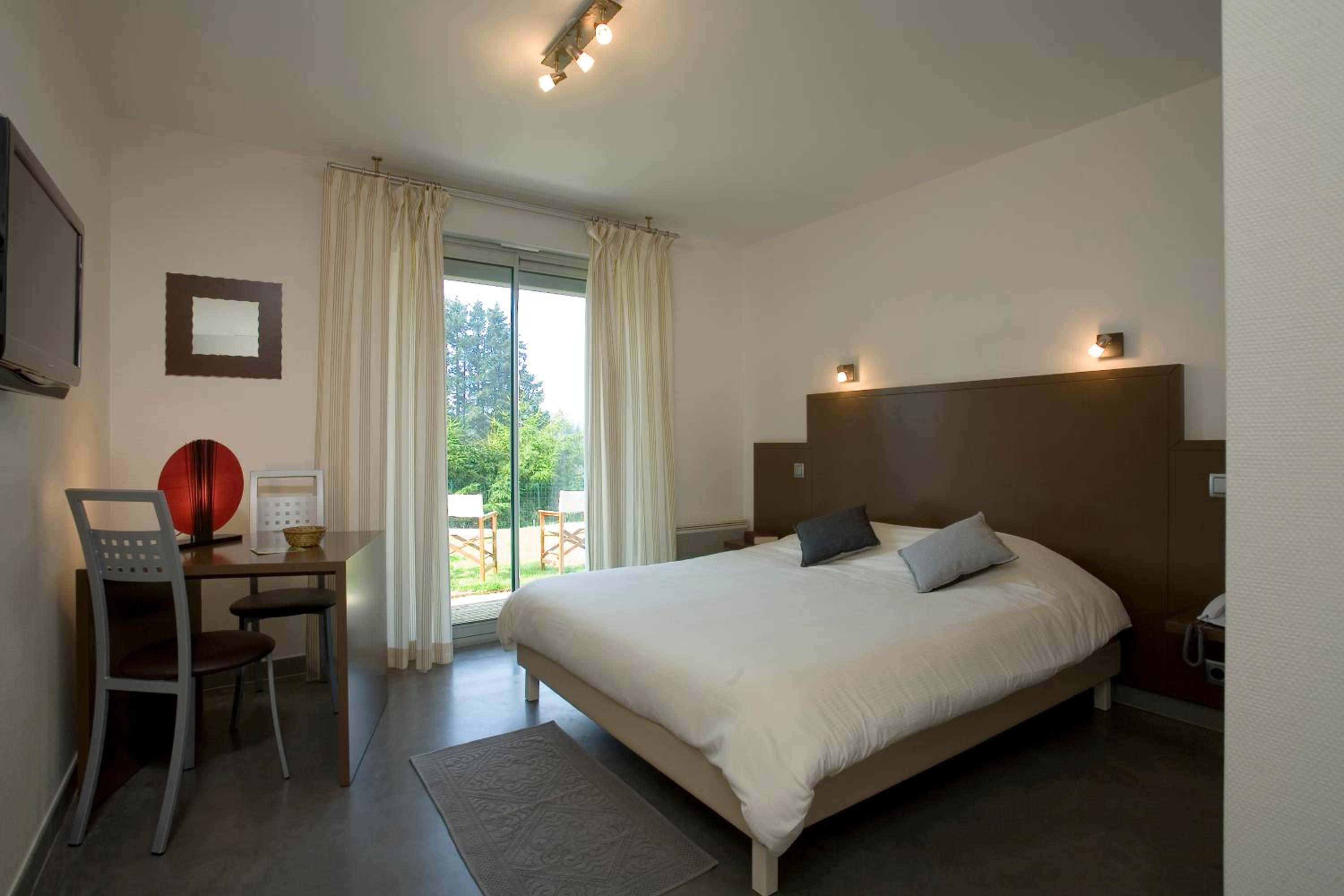 Quadruple Room - Photo 2