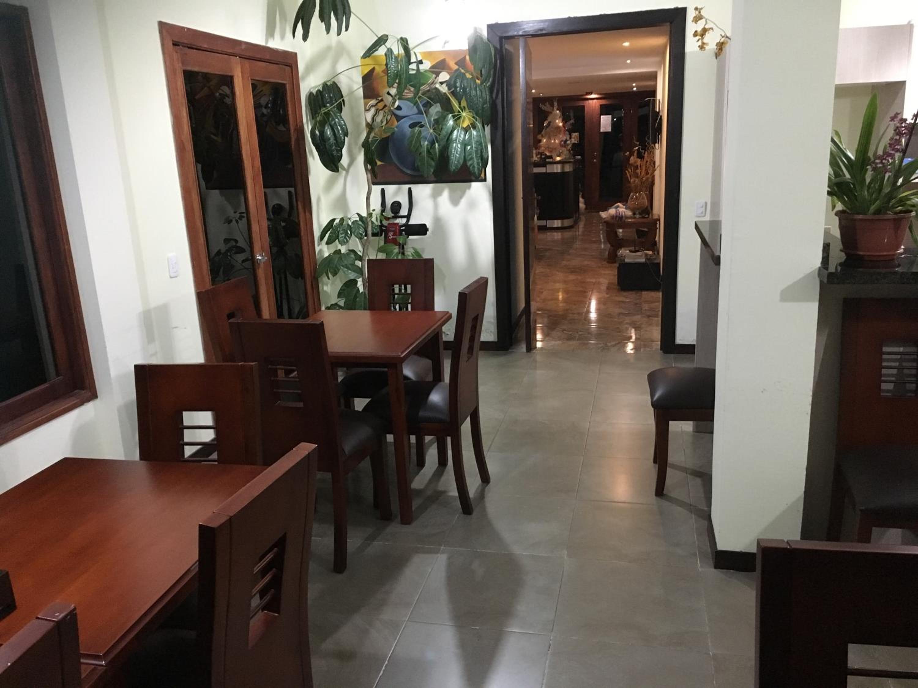 Basic Triple Room photo 3