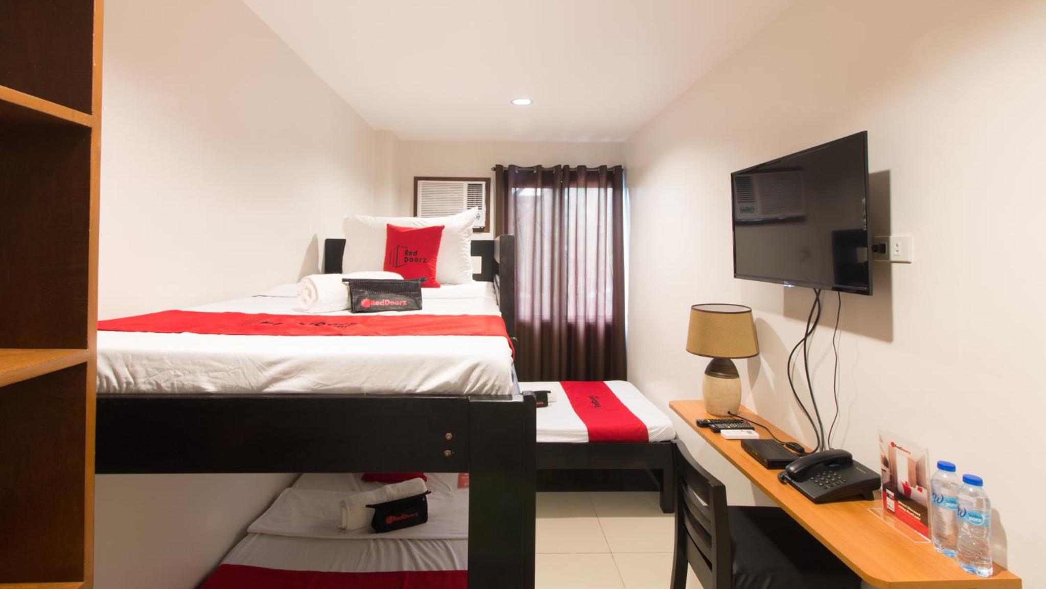 Triple Room - Photo 12