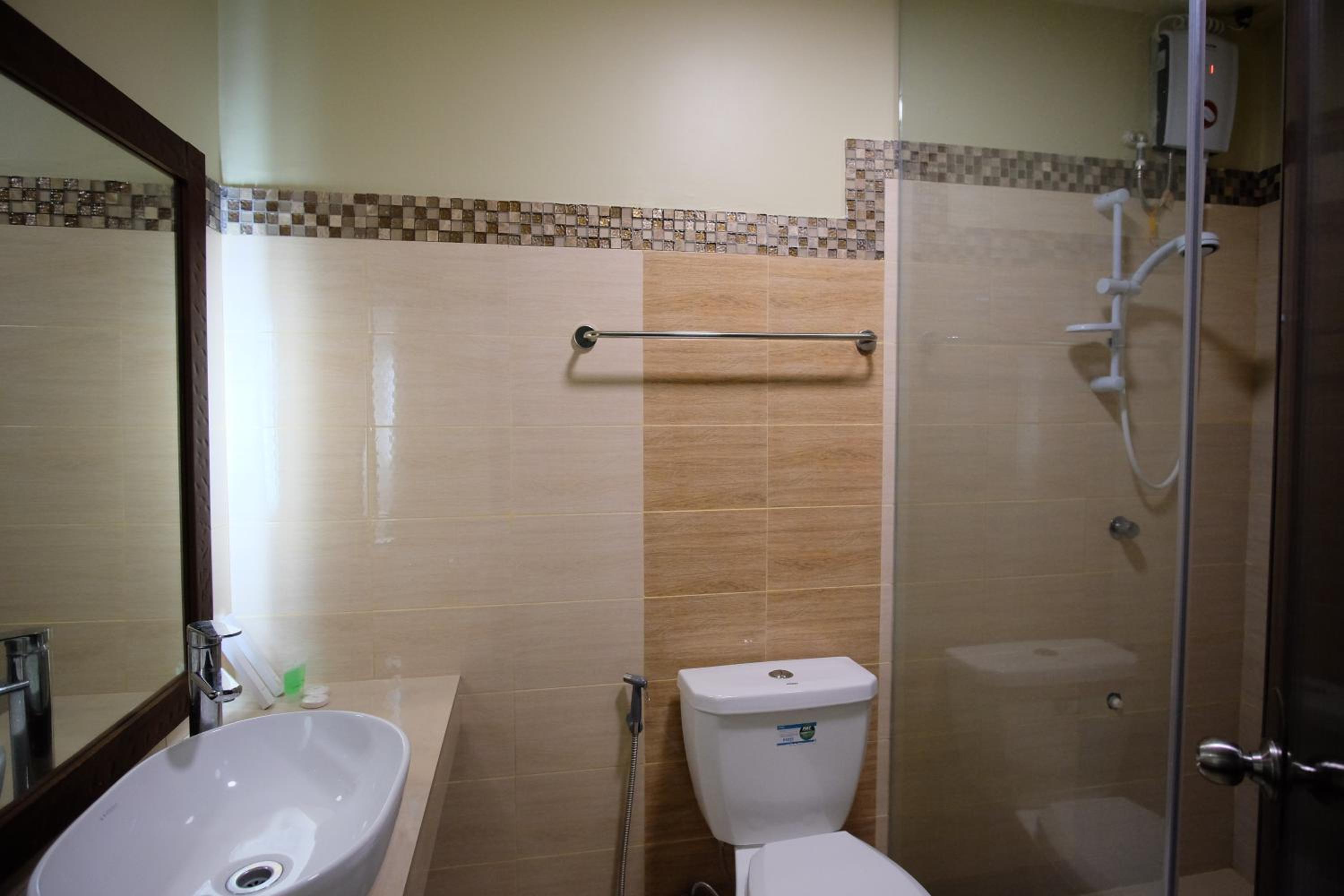 Deluxe Queen Room photo 2