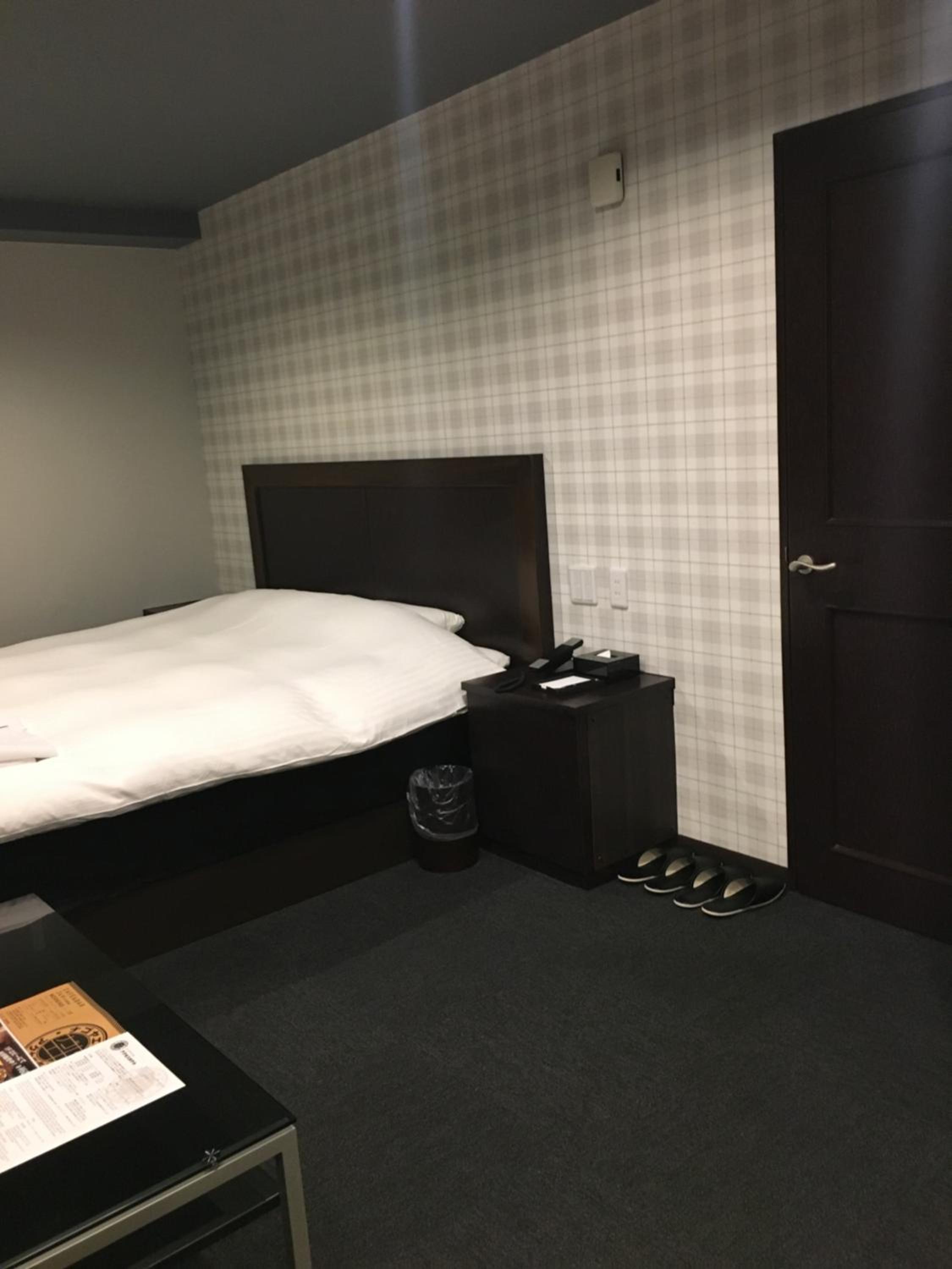 Deluxe Double Room with Two Double Beds - Non-Smoking - Photo 10