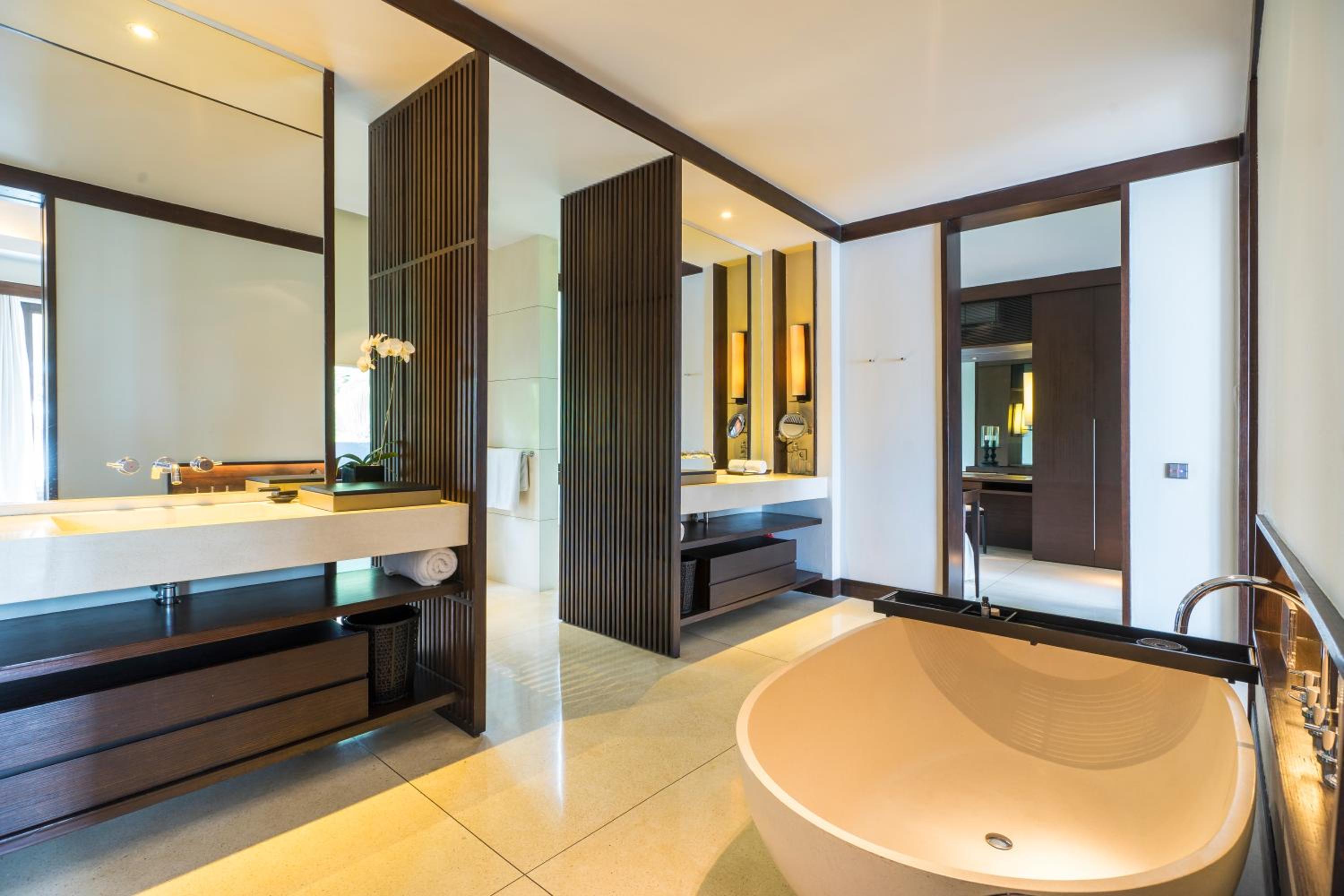 Six-Bedroom Residence