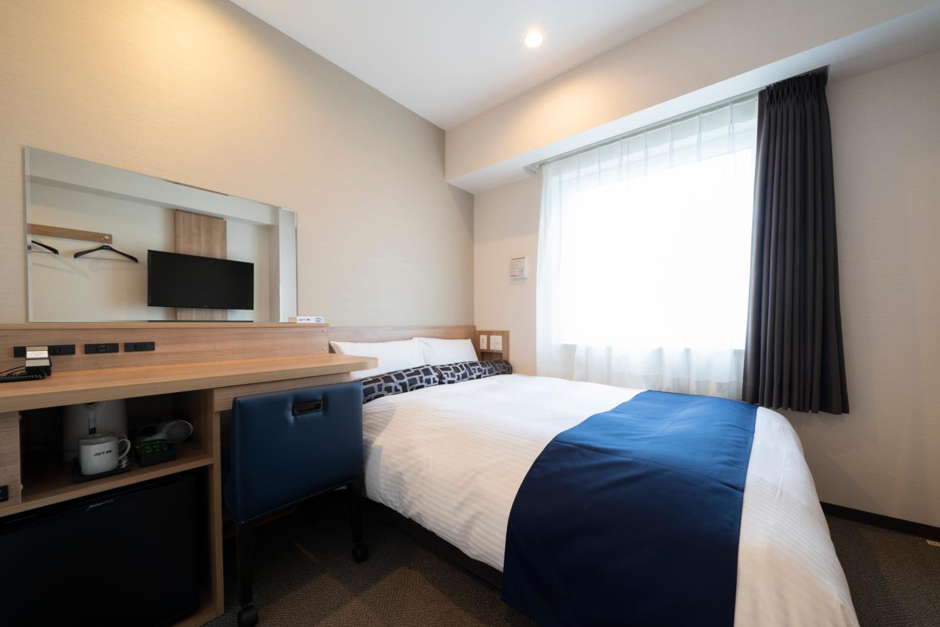 Double Room - Non-Smoking  - Photo 1